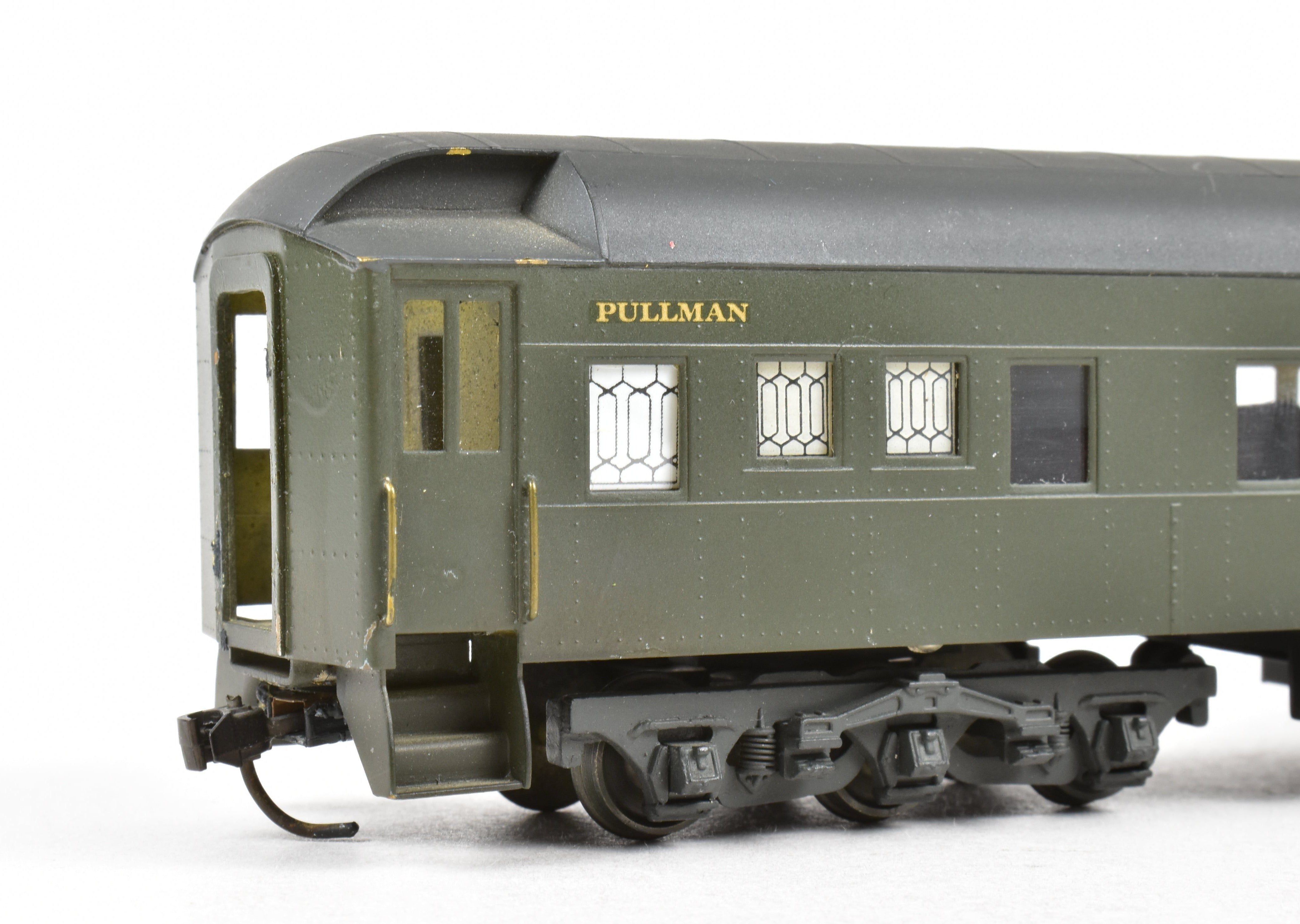HO Scale Brass Lambert ATSF Santa Fe Heavyweight 12-Section Sleeper Model