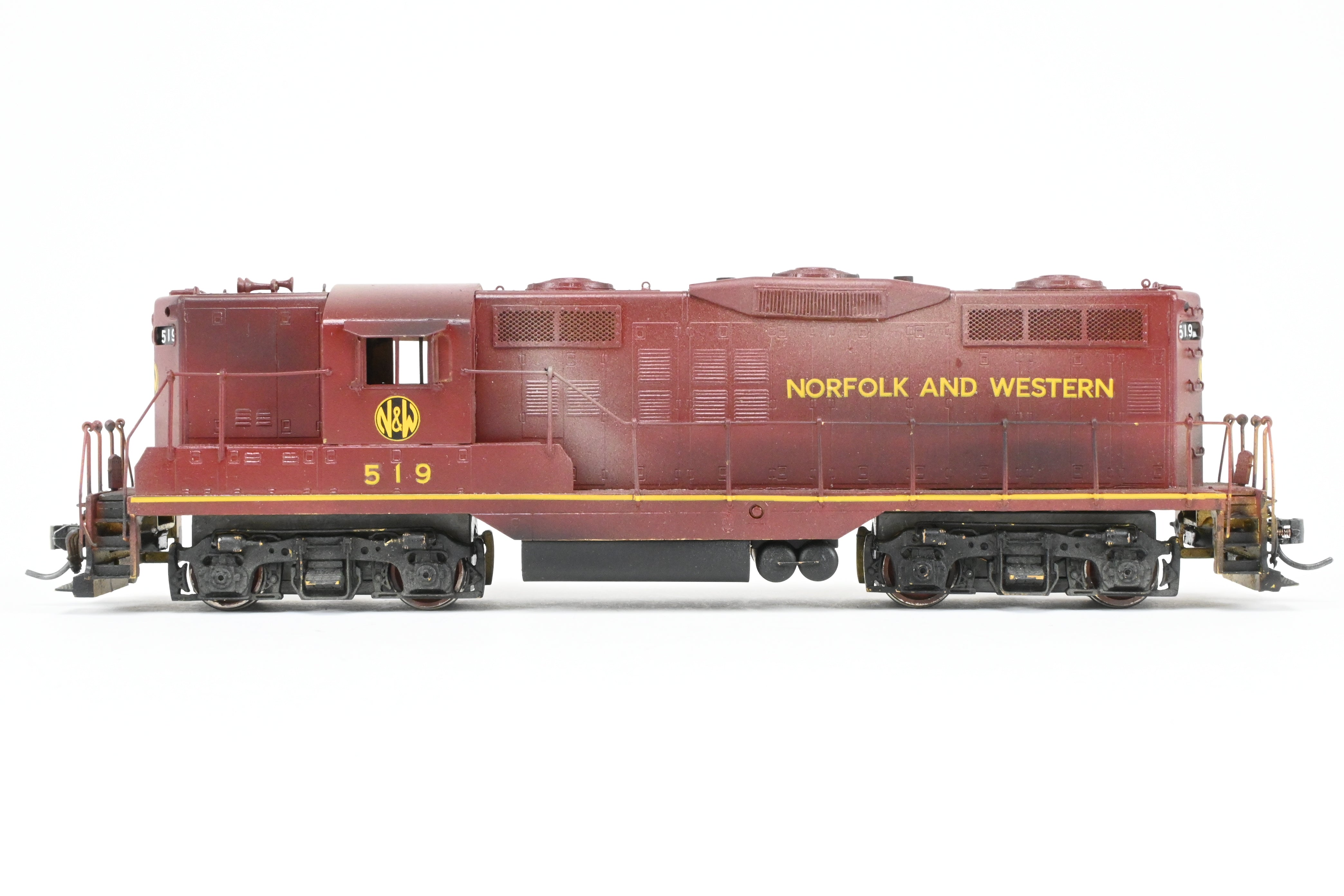 HO Scale Brass N&W Norfolk & Western EMD GP9 1750 HP Late Version with 48 Fans & Brakes
