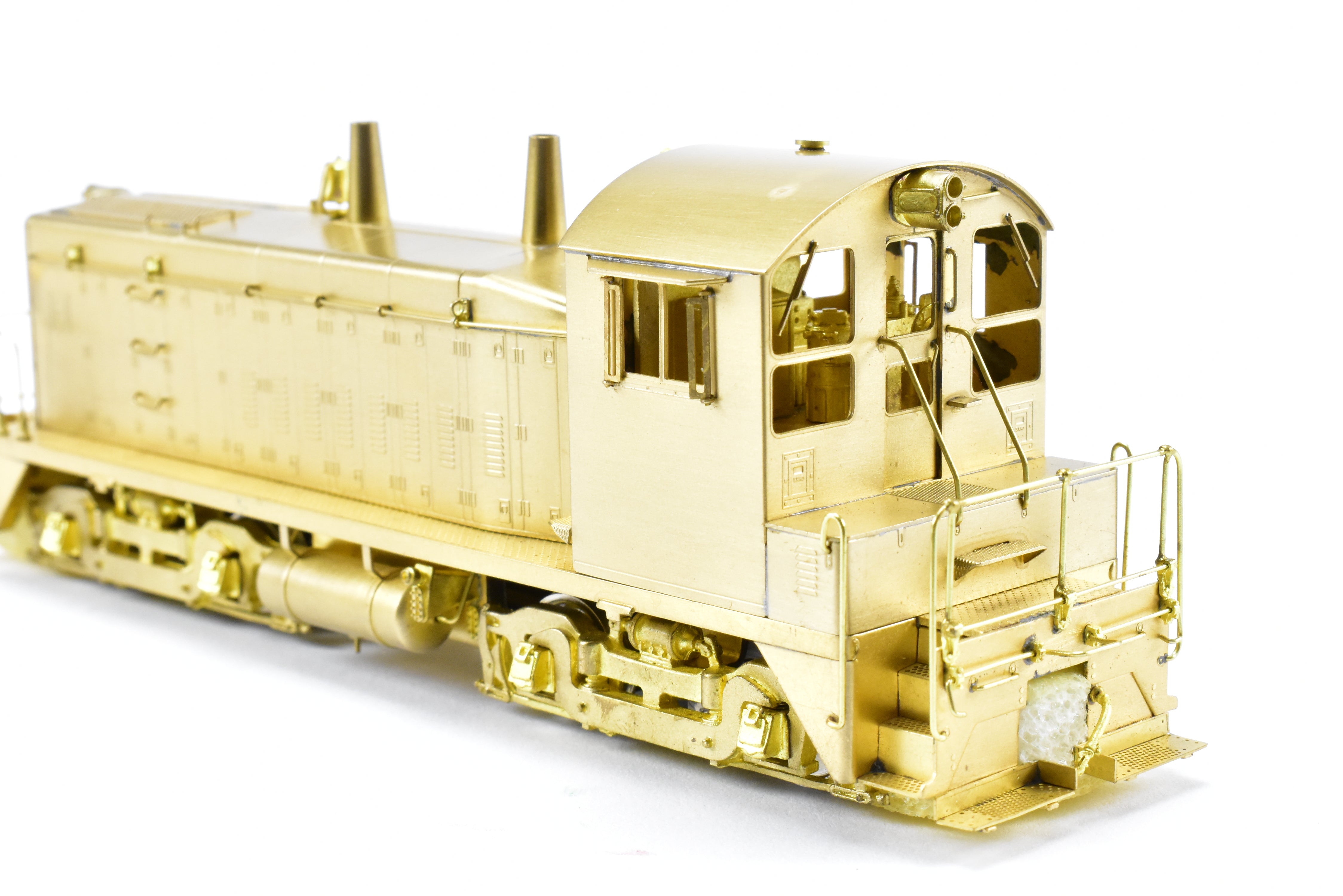 HO Scale Brass Oriental Limited EMD SW-9 1200 HP Quiet Switcher Model