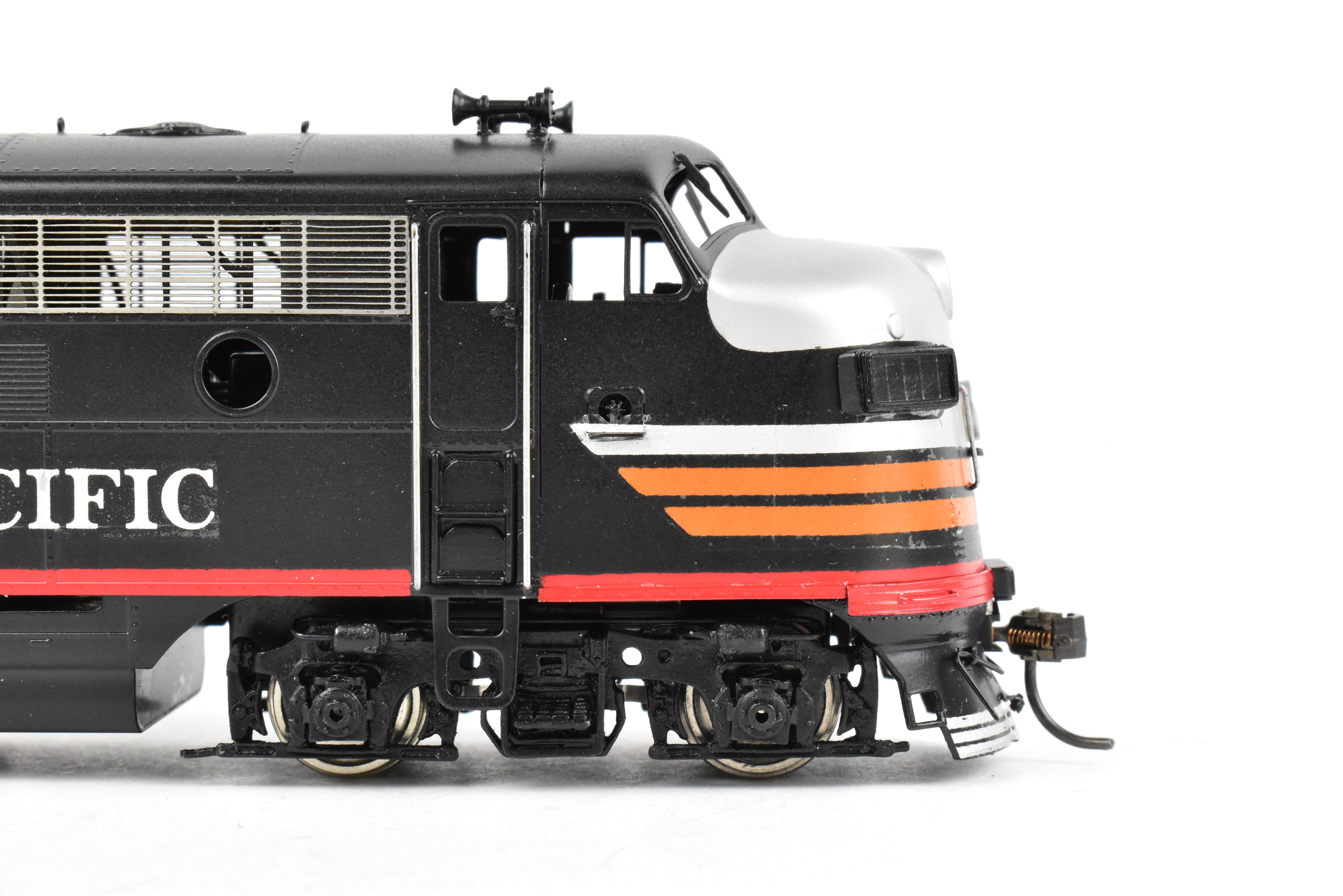 HO Scale Brass Southern Pacific EMD F7 A/B 1500 HP Phase I Set from Oriental Limited with Factory Painting