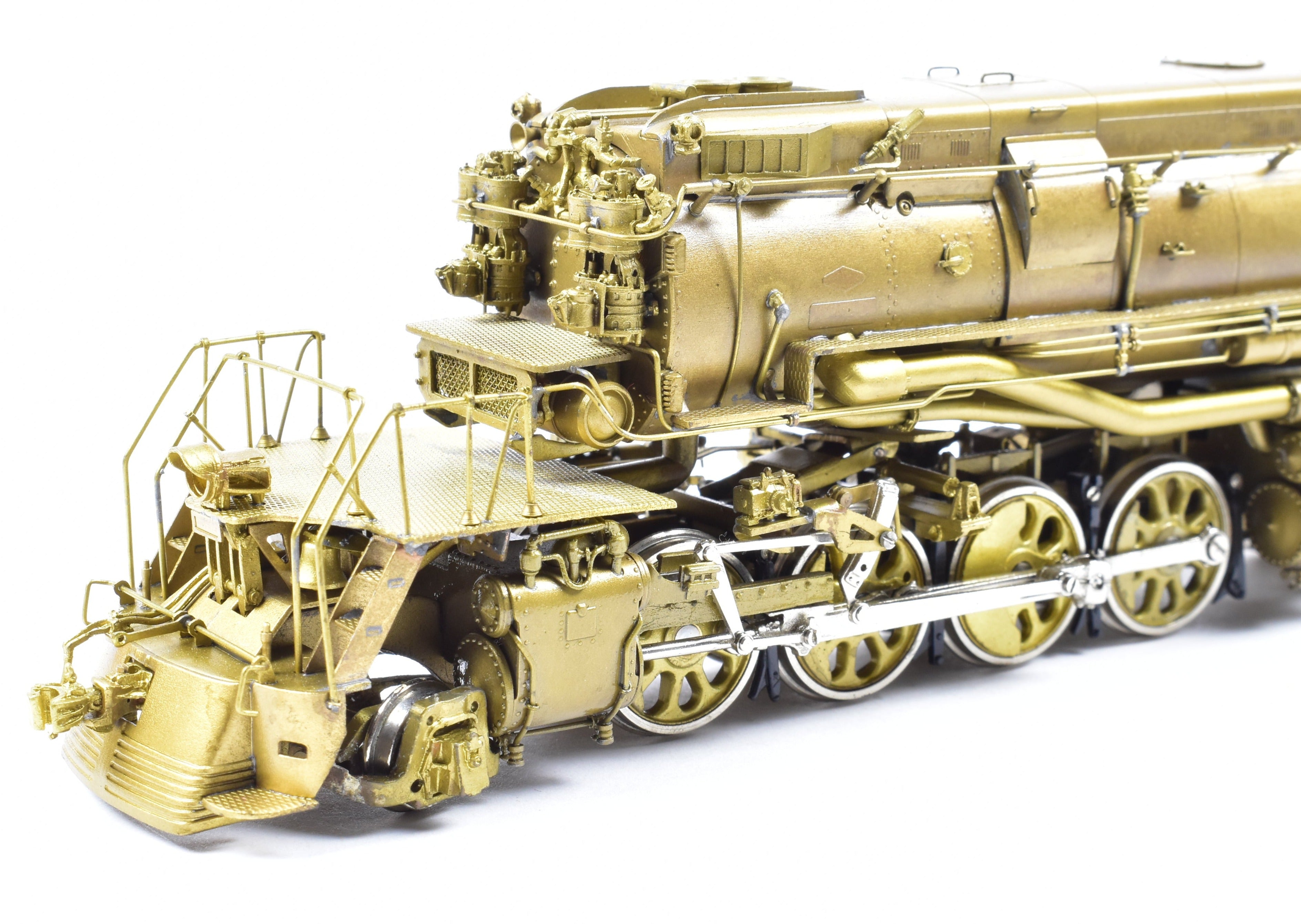 HO Scale Brass Model Train - Sunset Models' Southern Pacific AC - 9 2 - 8 - 8 - 4 Yellowstone in Yellow Color