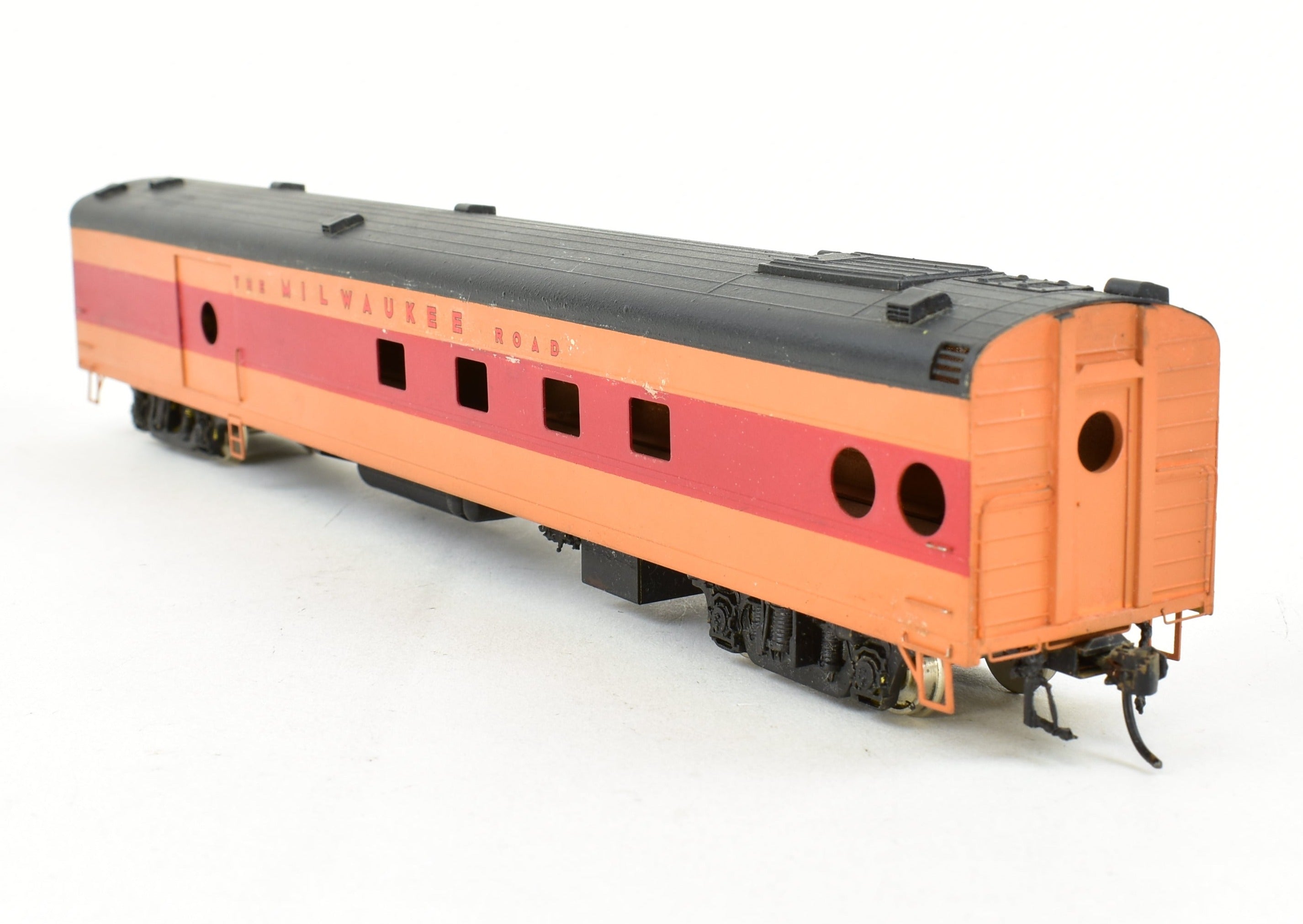 HO Scale Brass Model Train - Oriental Limited MILW - Milwaukee Road Olympain Hiawatha #1315 or 1316 Baggage Dormitory Car by CP