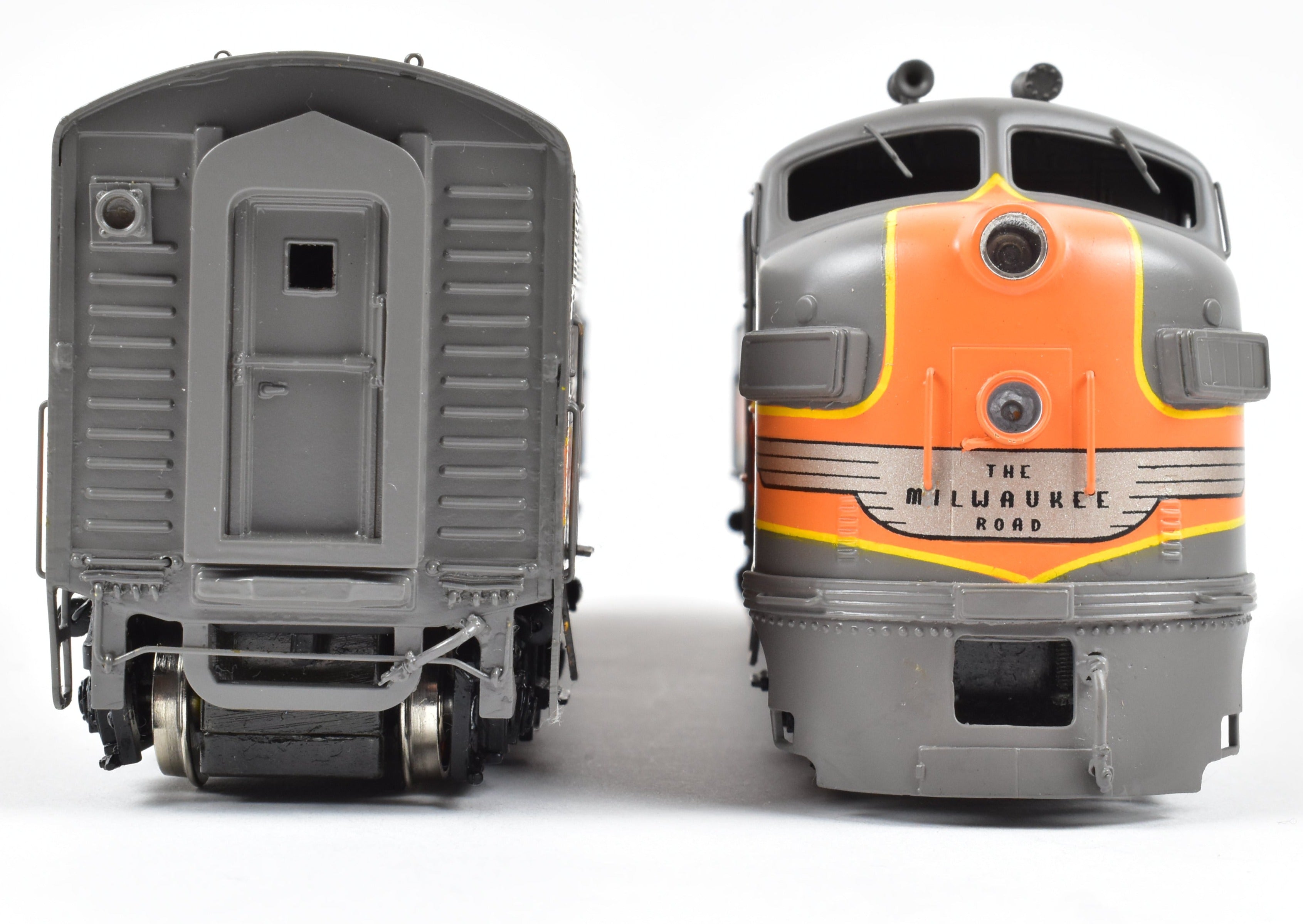 HO Brass Oriental Limited Milwaukee Road EMD F3A/F3B Un-numbered Lettered Models
