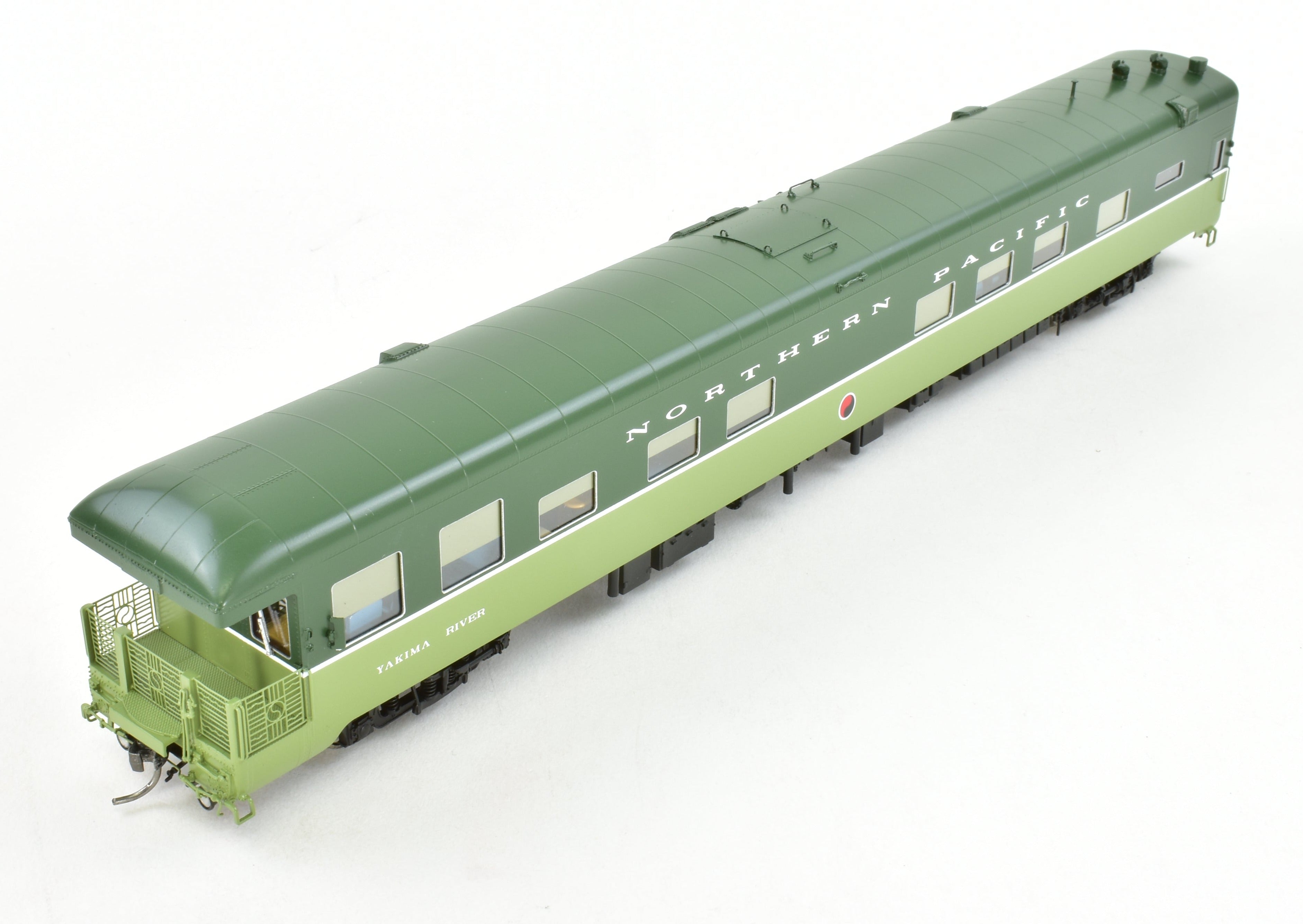High - Quality HO Scale Brass Business Car of North Bank Line and Northern Pacific, Factory - Painted from Yakima River Factory