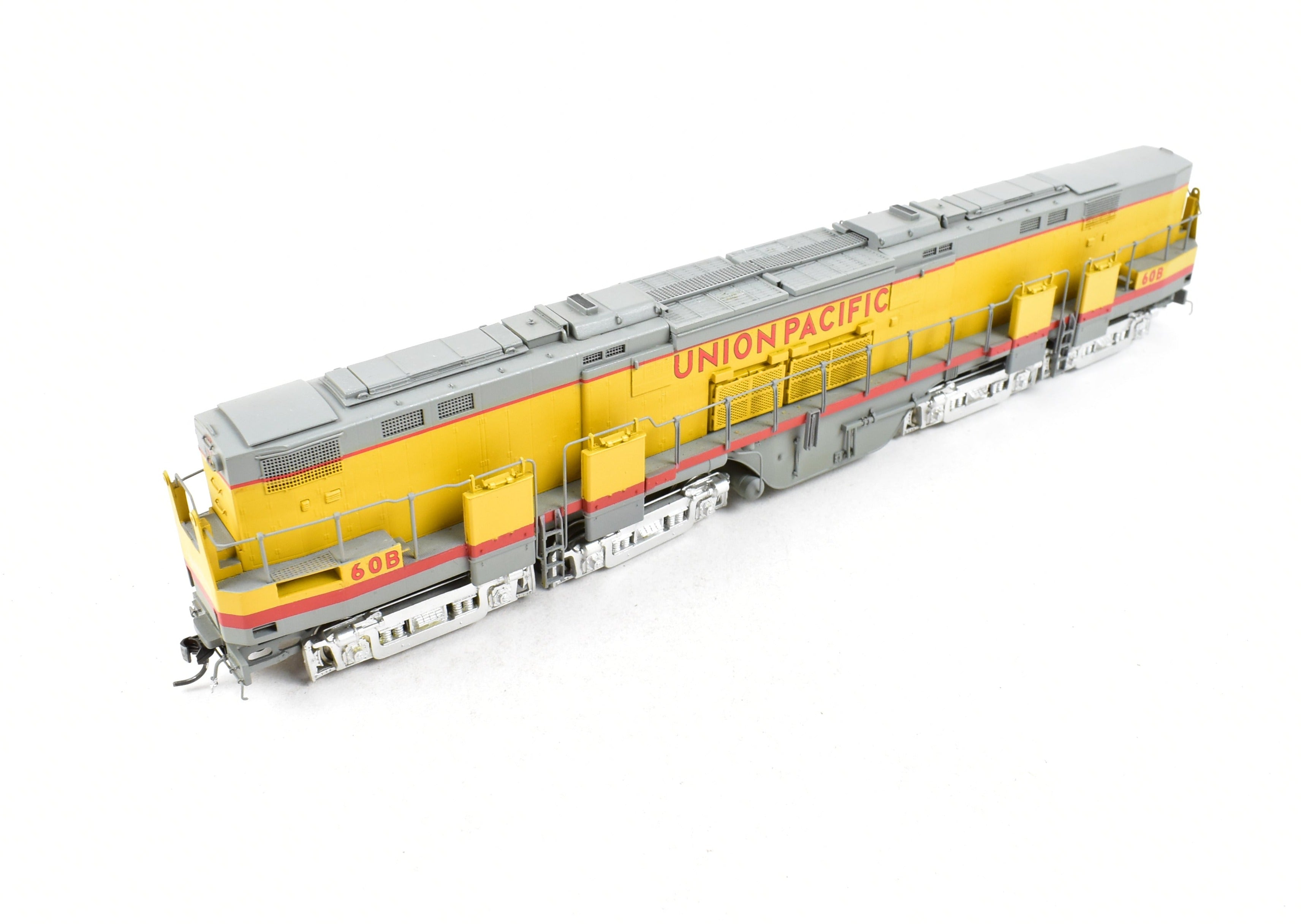 High - Quality HO Scale Brass Oriental Limited Union Pacific Alco C855 A/B/A Set with Custom Painting and Excellent Condition