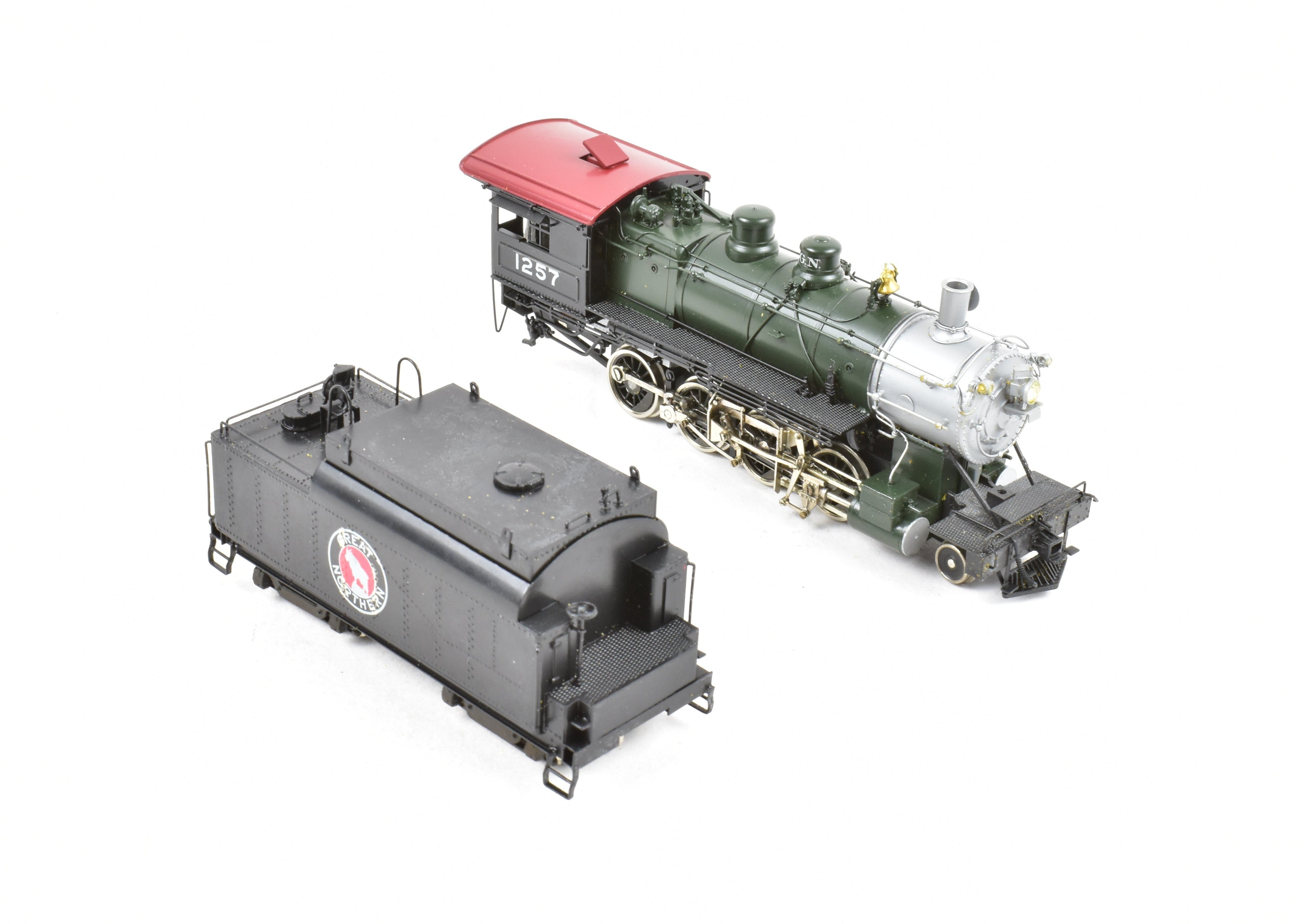 HO Scale Brass Model Train - PFM - Tenshodo GN Great Northern F8 Class 2-8-0 Factory Painted with Glacier Park Paint Scheme