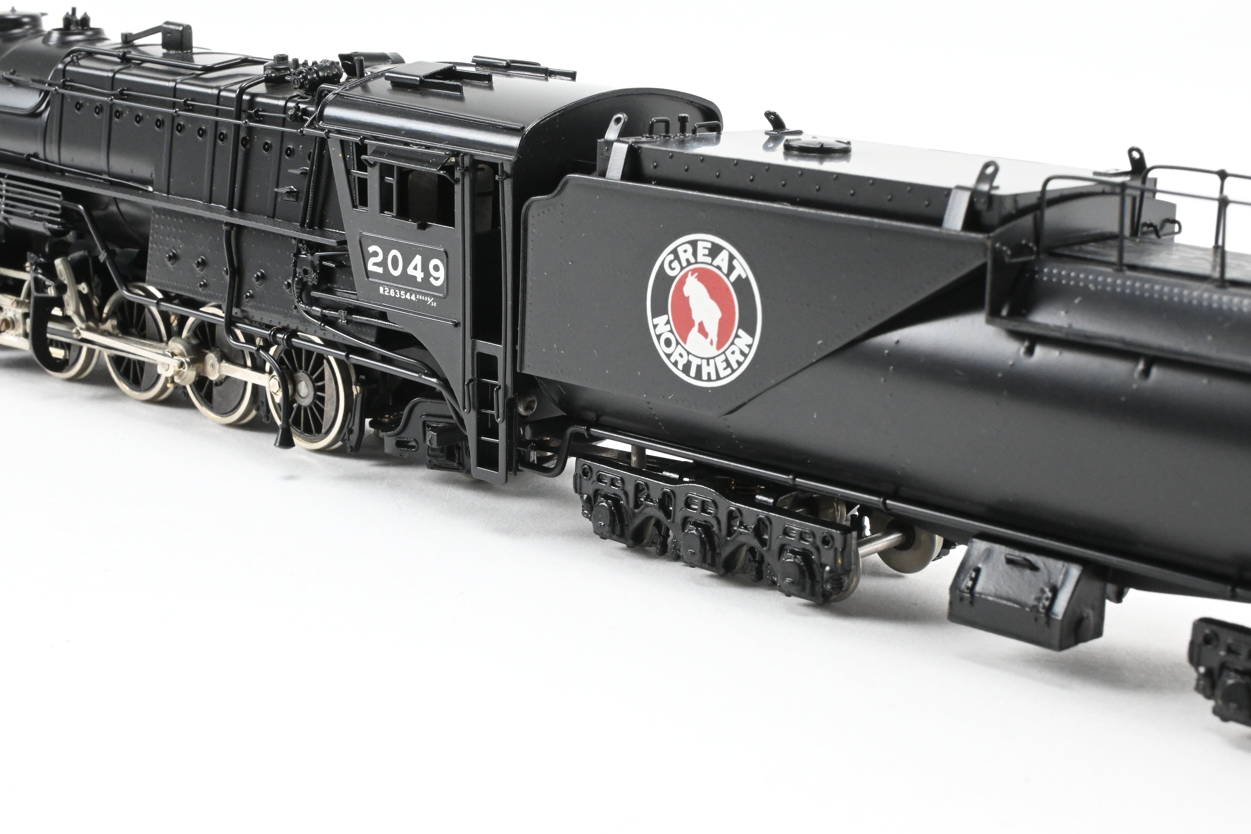 High - Quality HO Scale Brass PFM - Tenshodo GN Great Northern 2 - 8 - 8 - 2 Class R - 2 FP Model Train Engine, Road Number 2049, 1974 Run