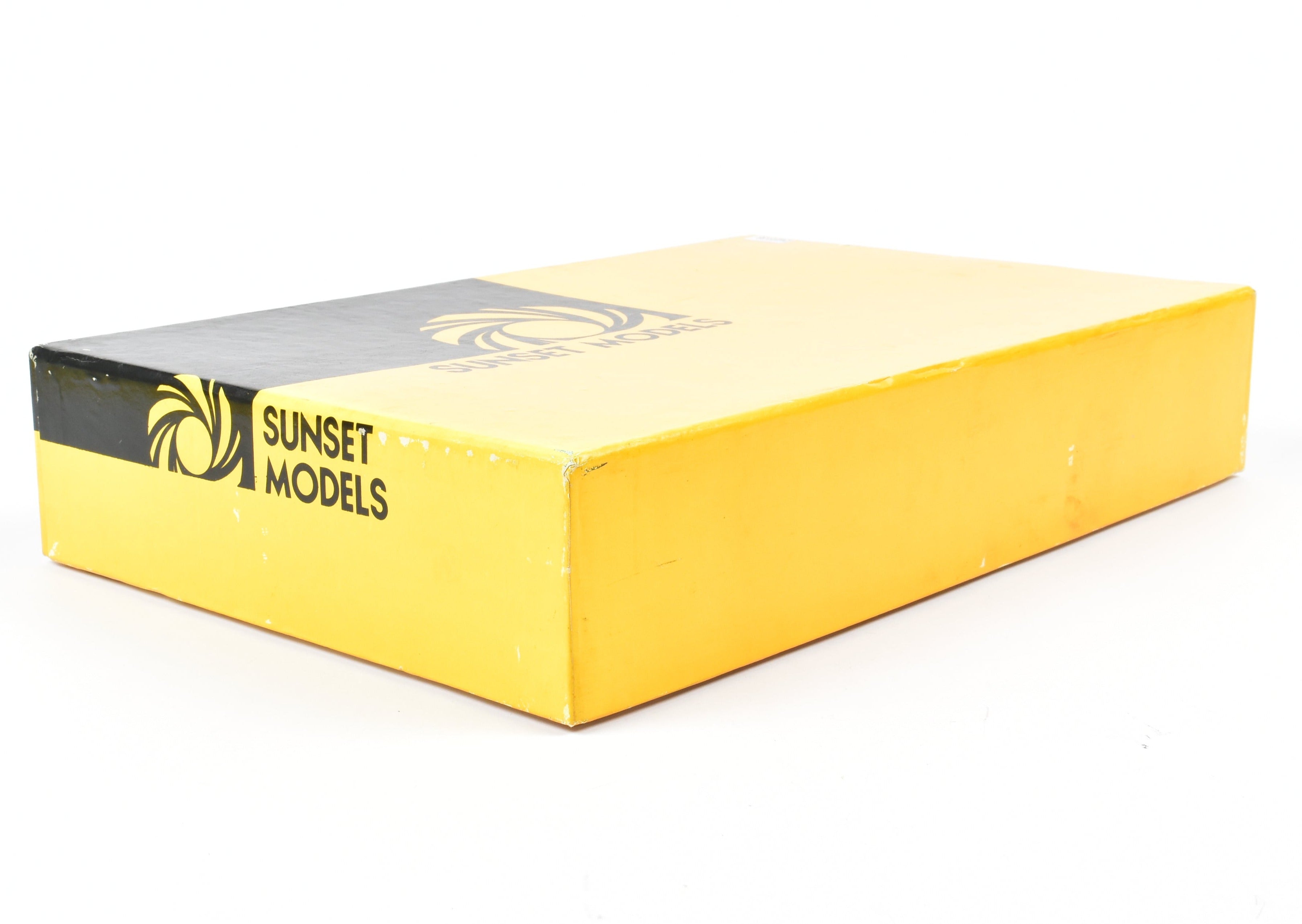 HO Scale Brass Model Train - Sunset Models' Southern Pacific AC - 9 2 - 8 - 8 - 4 Yellowstone in Yellow Color