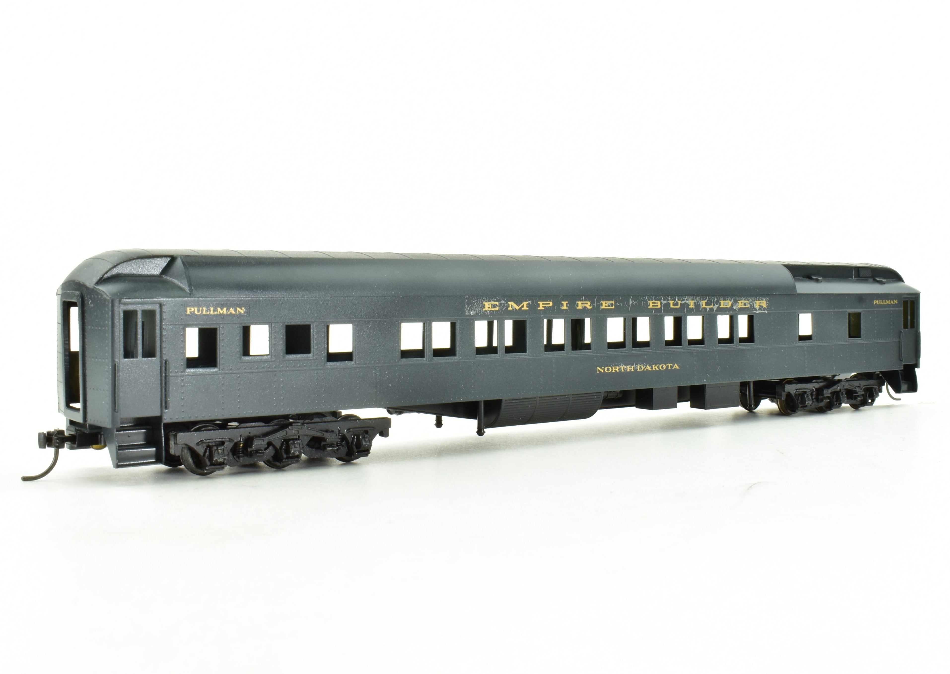 HO Scale Brass Lambert Great Northern Heavyweight 12-1 Sleeping Car CP with Central Valley Trucks for Model Trains