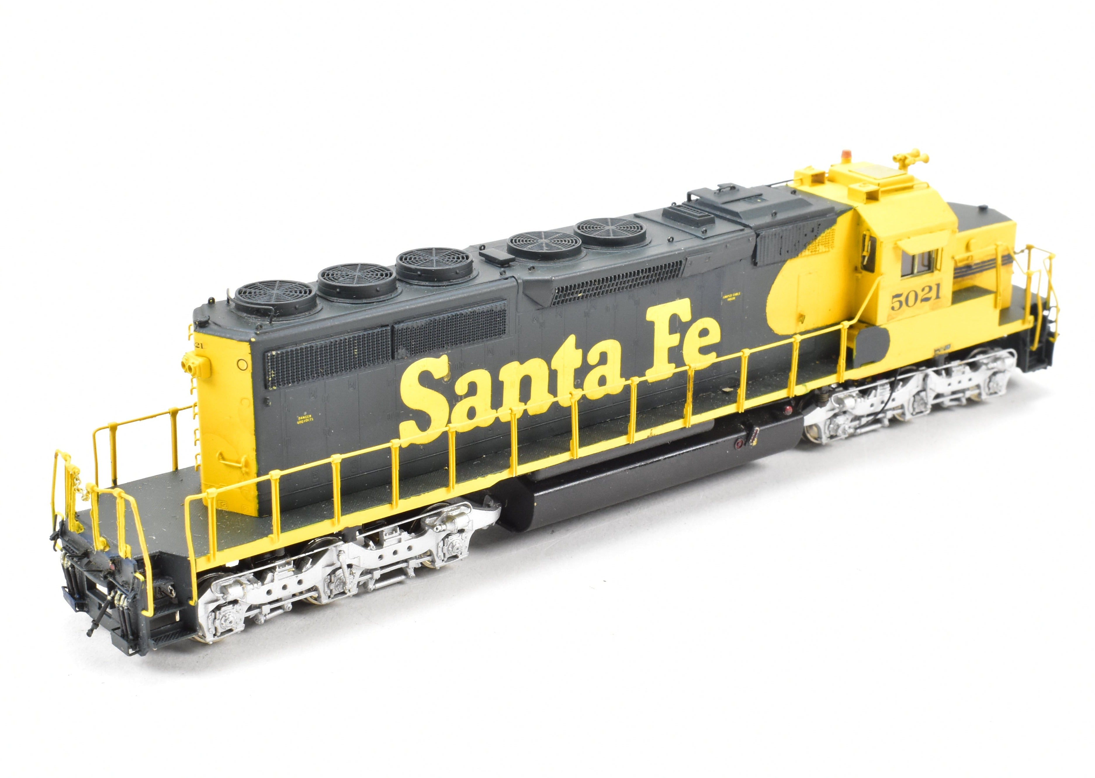 HO Scale Brass ATSF - Santa Fe EMD SD40 - 2 with 116 - Inch Snoot Nose by Overland Models