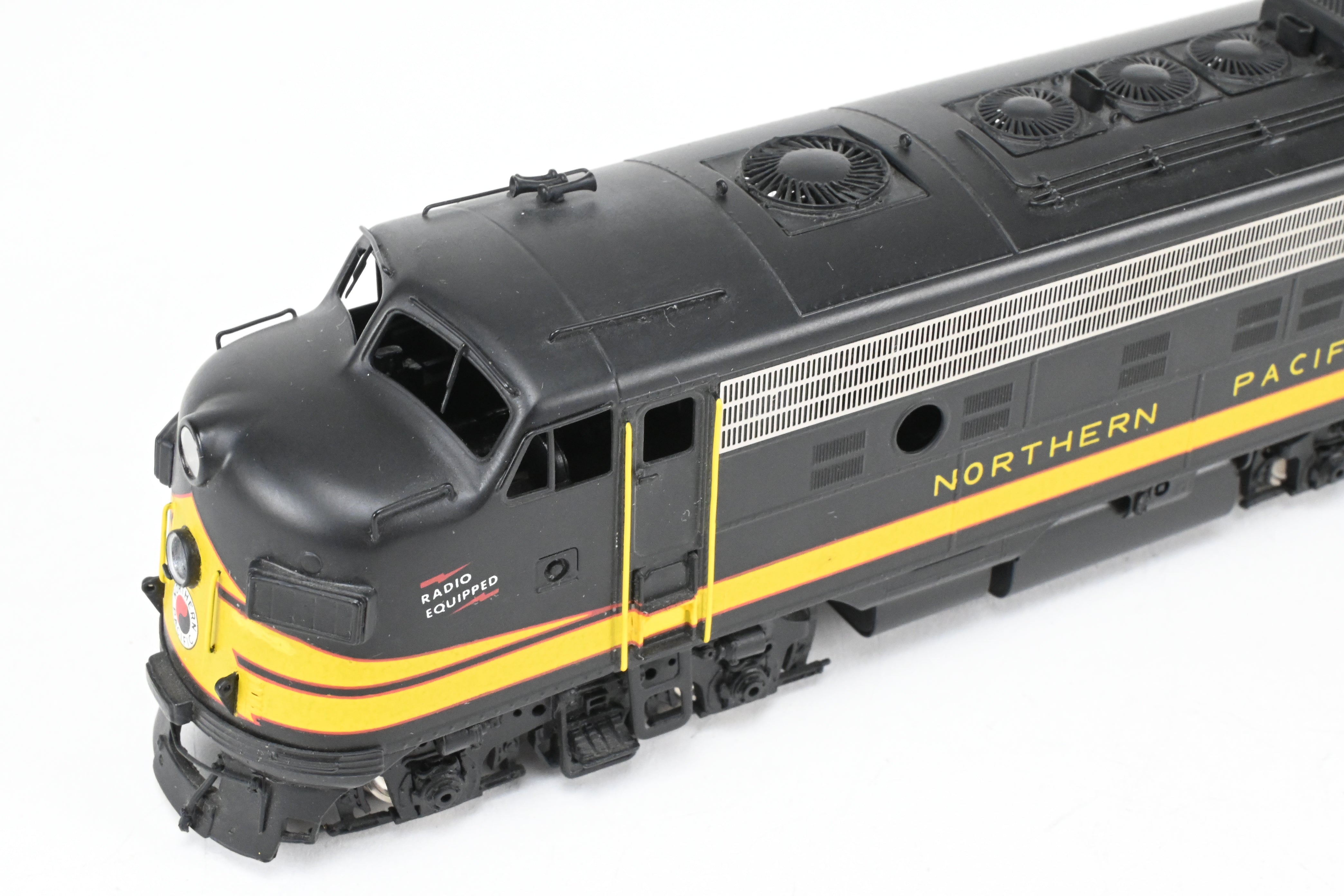 HO Scale Brass Model Train Set - Northern Pacific EMD F9A/F9B/F3B Set in Freight Scheme by Oriental Limited