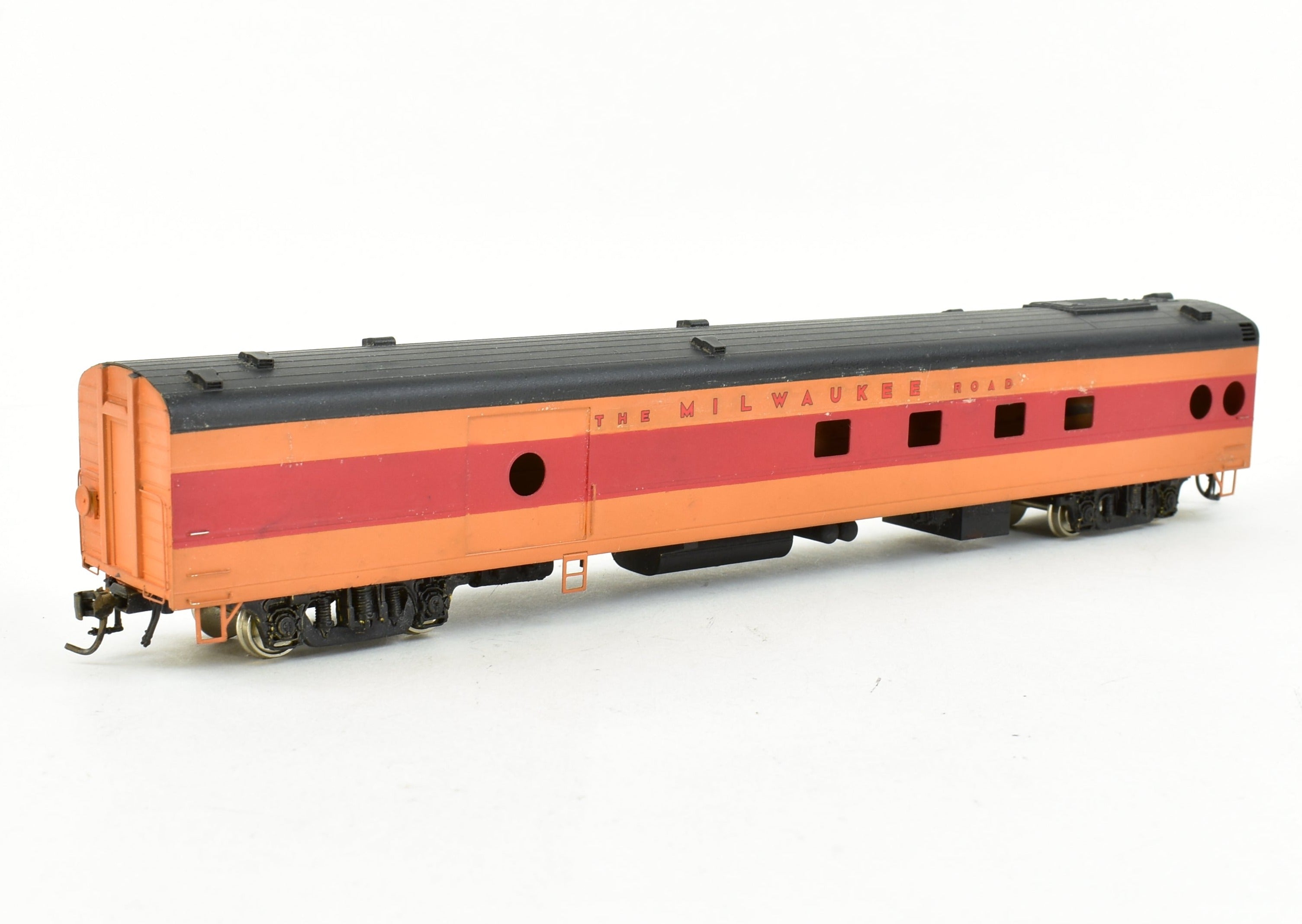 HO Scale Brass Model Train - Oriental Limited MILW - Milwaukee Road Olympain Hiawatha #1315 or 1316 Baggage Dormitory Car by CP