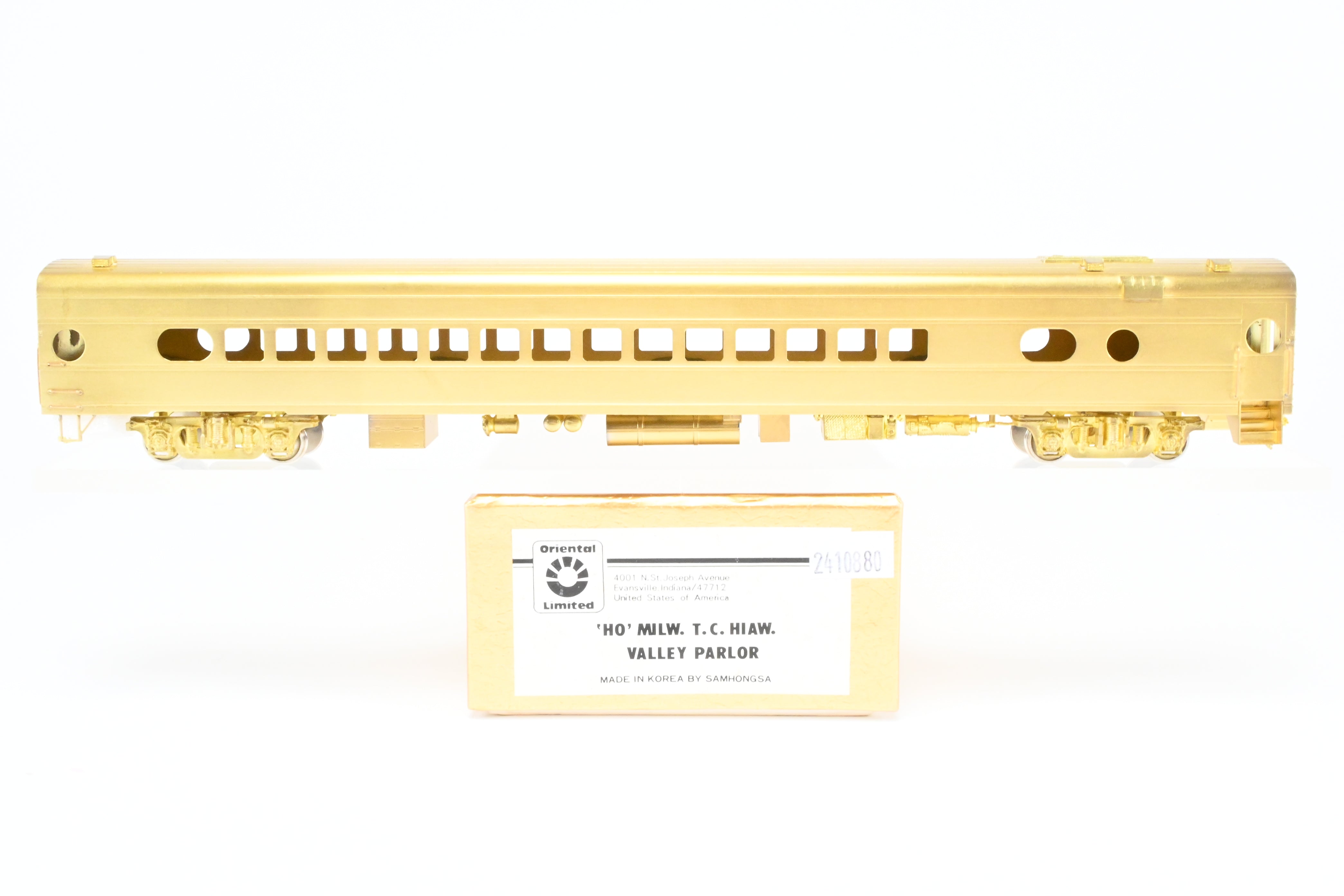 HO Scale Brass Oriental Limited Milwaukee Road Twin Cities Hiawatha 30 - Seat Parlor Car