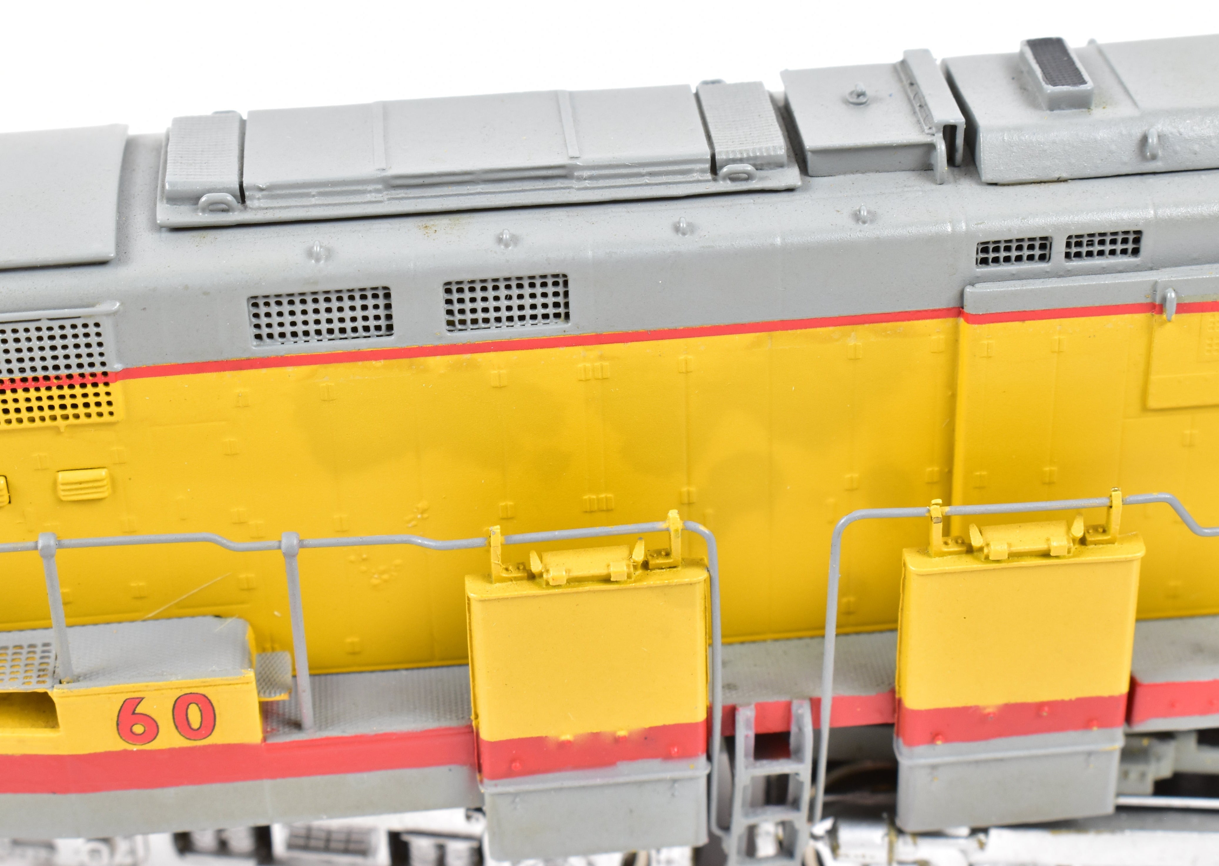 High - Quality HO Scale Brass Oriental Limited Union Pacific Alco C855 A/B/A Set with Custom Painting and Excellent Condition