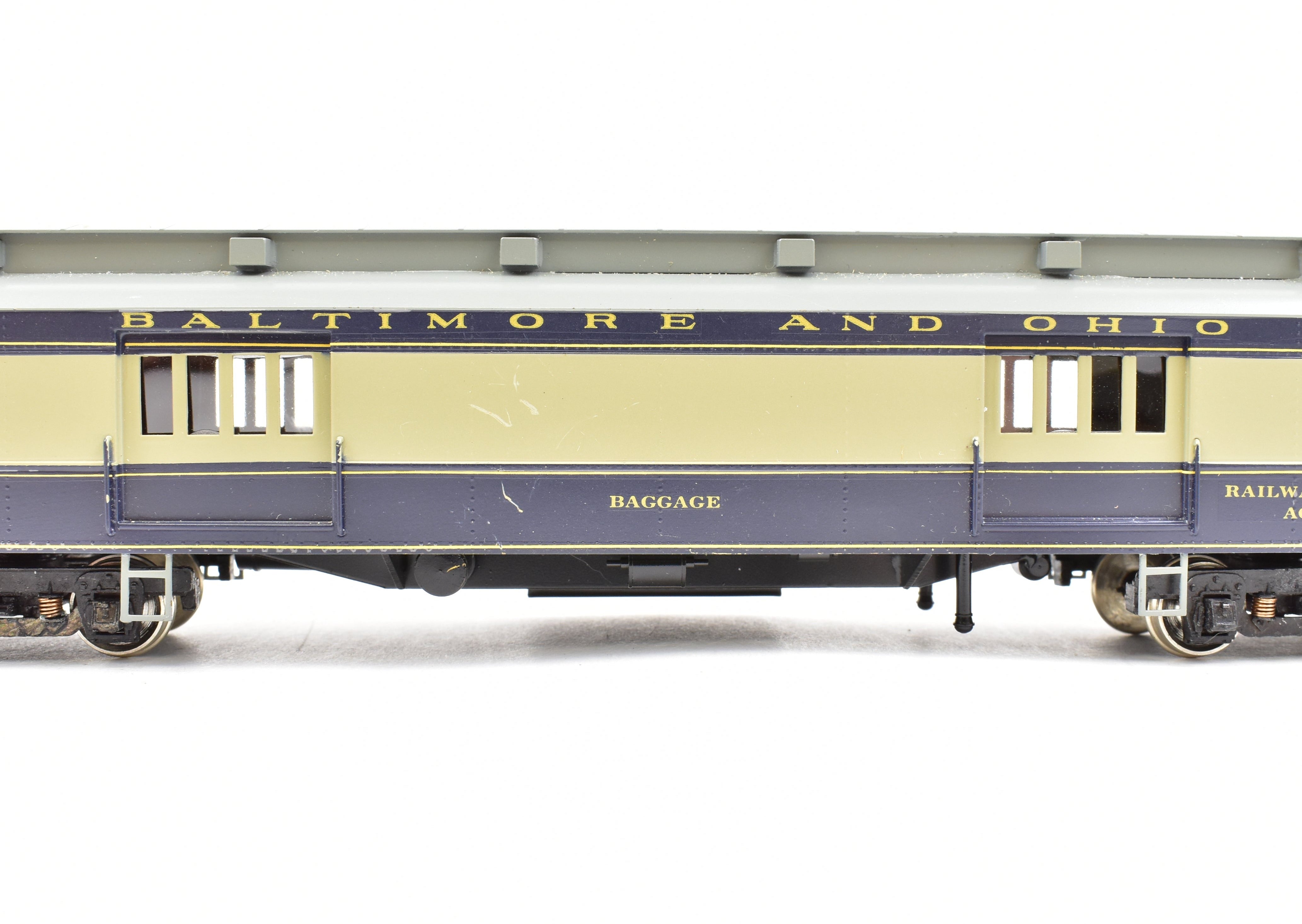 HO Scale Brass Lambert B&O (Baltimore & Ohio) Heavyweight 60-Foot Baggage Car with Custom Painting and Central Valley Trucks
