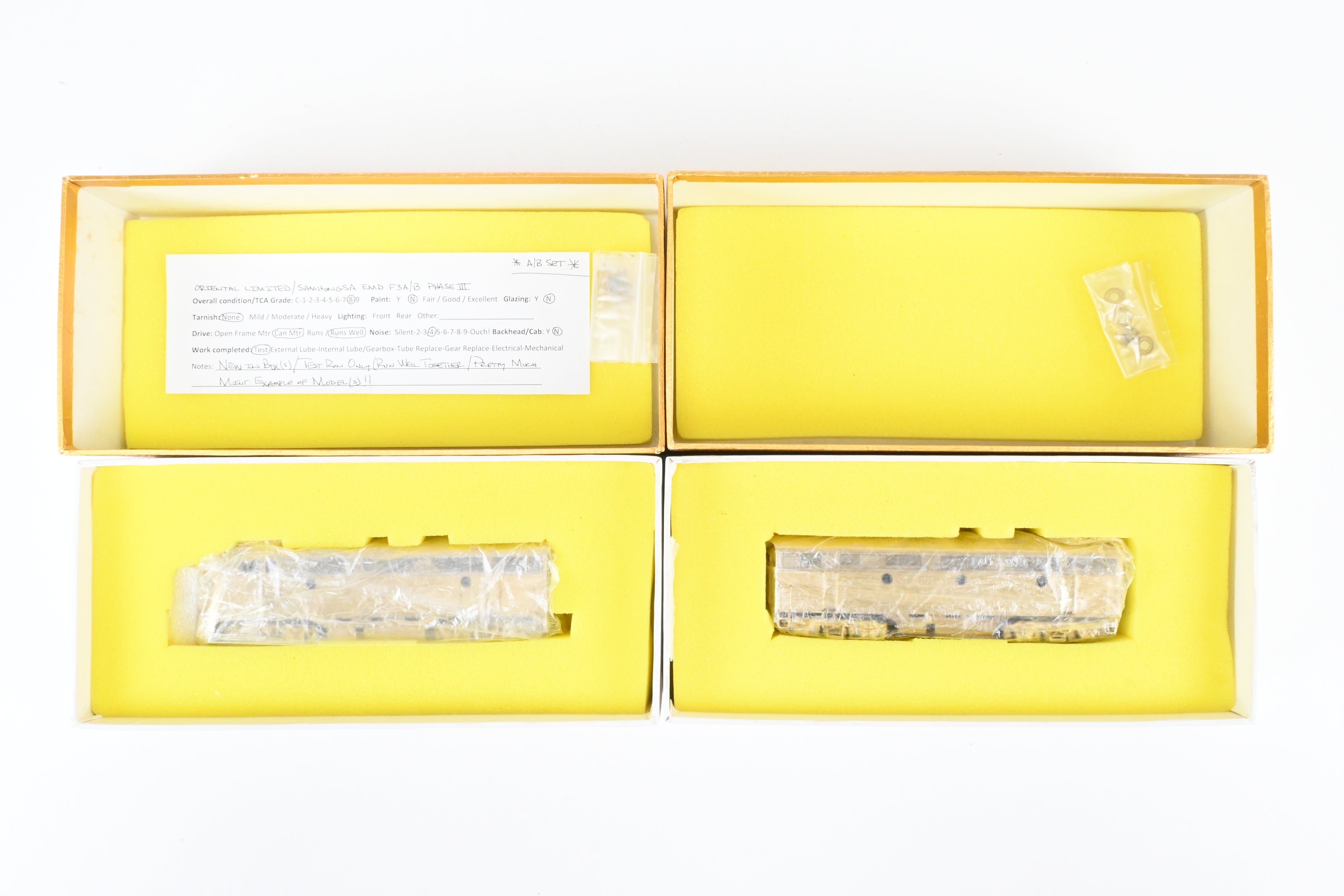 High - Quality HO Scale Brass Oriental Limited EMD F3A/F3B PH III 1500 HP 2 - Unit Model Train Set