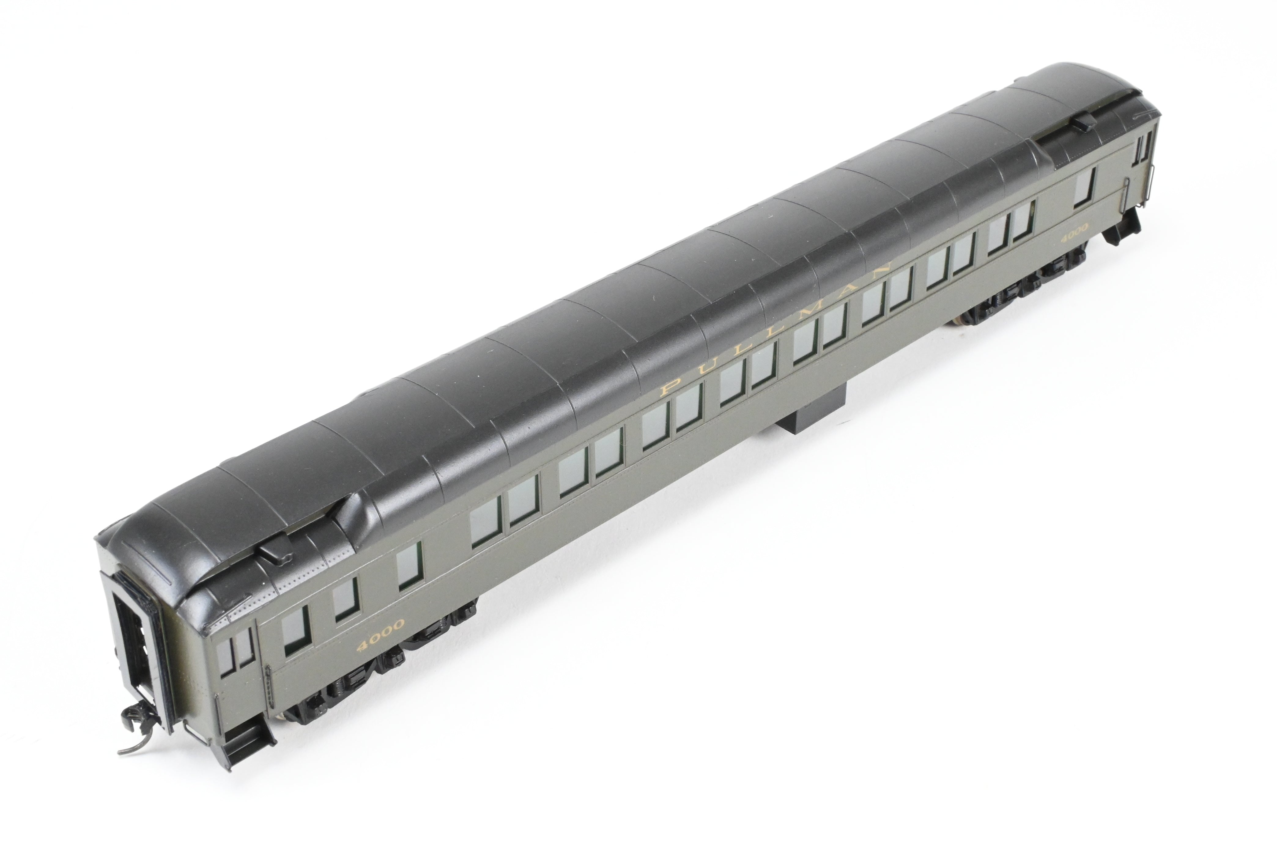 HO Scale Brass Model of Soho Pullman Riverdale 16 - Section Heavy - Weight Sleeper for Denver & Rio Grande Western Railroad, Numbered #4000