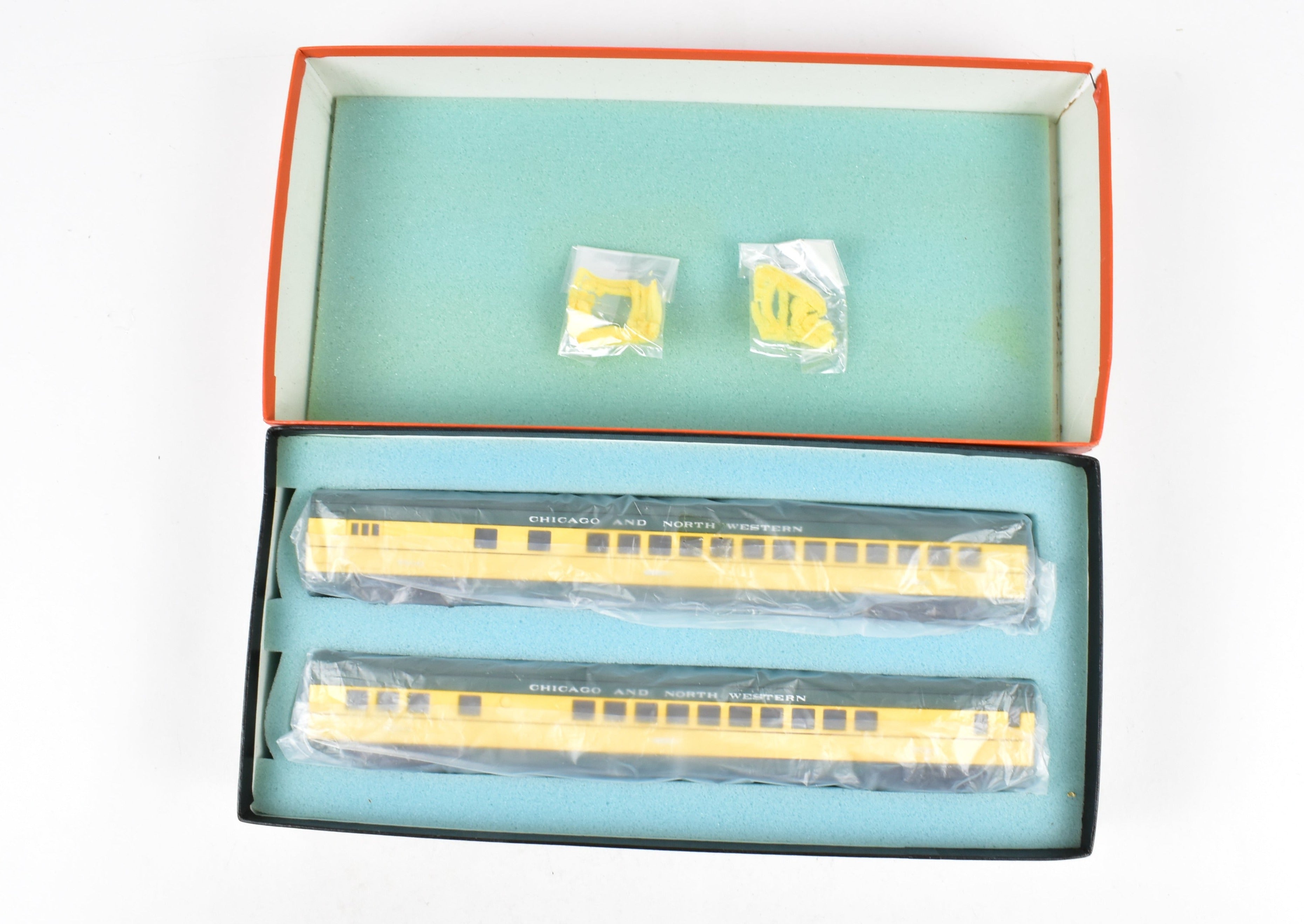 HO Brass NPP Nickel Plate 2-Car Baggage & Parlor Set Factory Painted C&NW