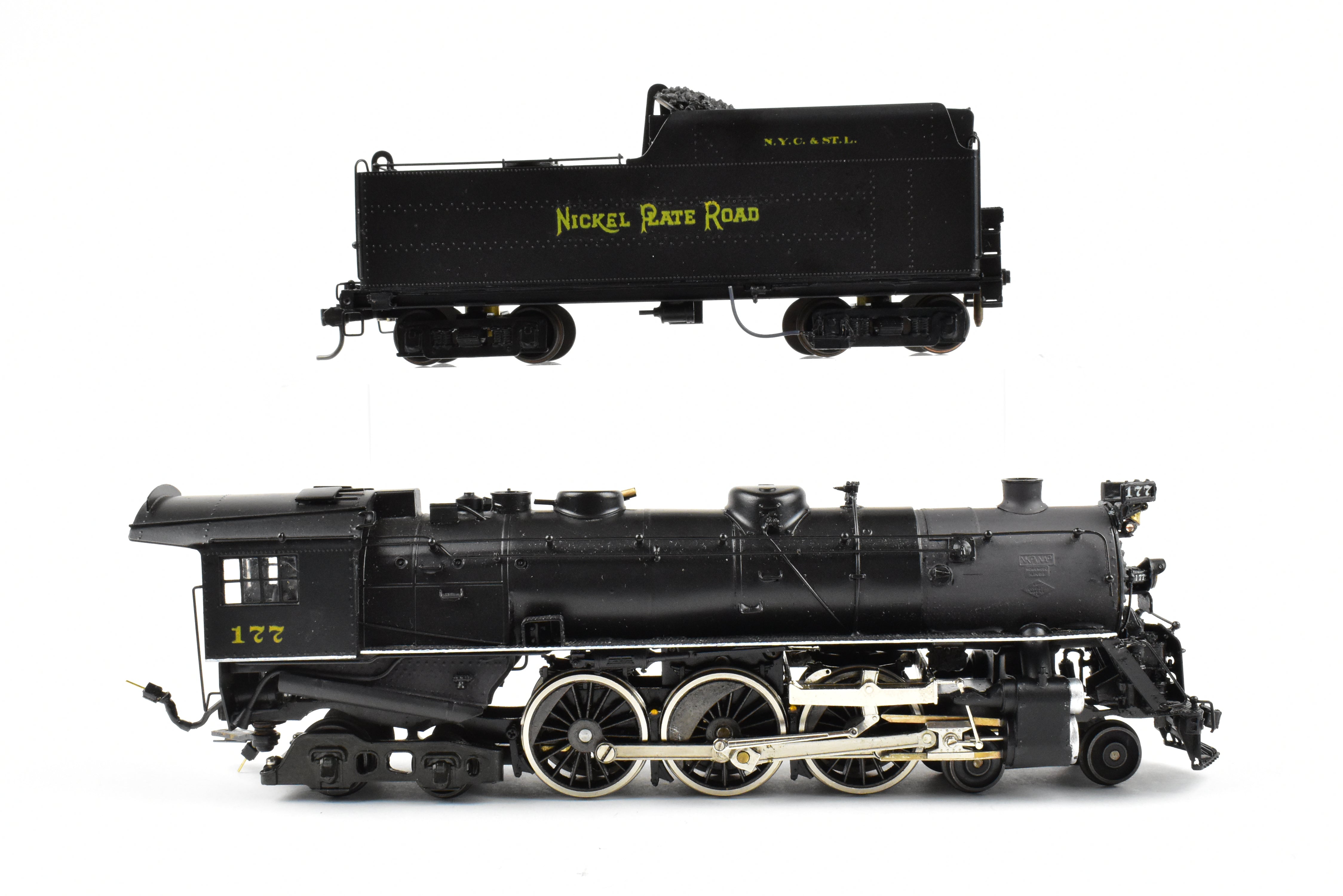 HO Scale Brass Model Train - Nickel Plate Products (NPP), Nickel Plate Road Class L - 1a 4 - 6 - 4 Steam Locomotive without Elephant Ear Smoke Lifters, Comes with Wrong Box