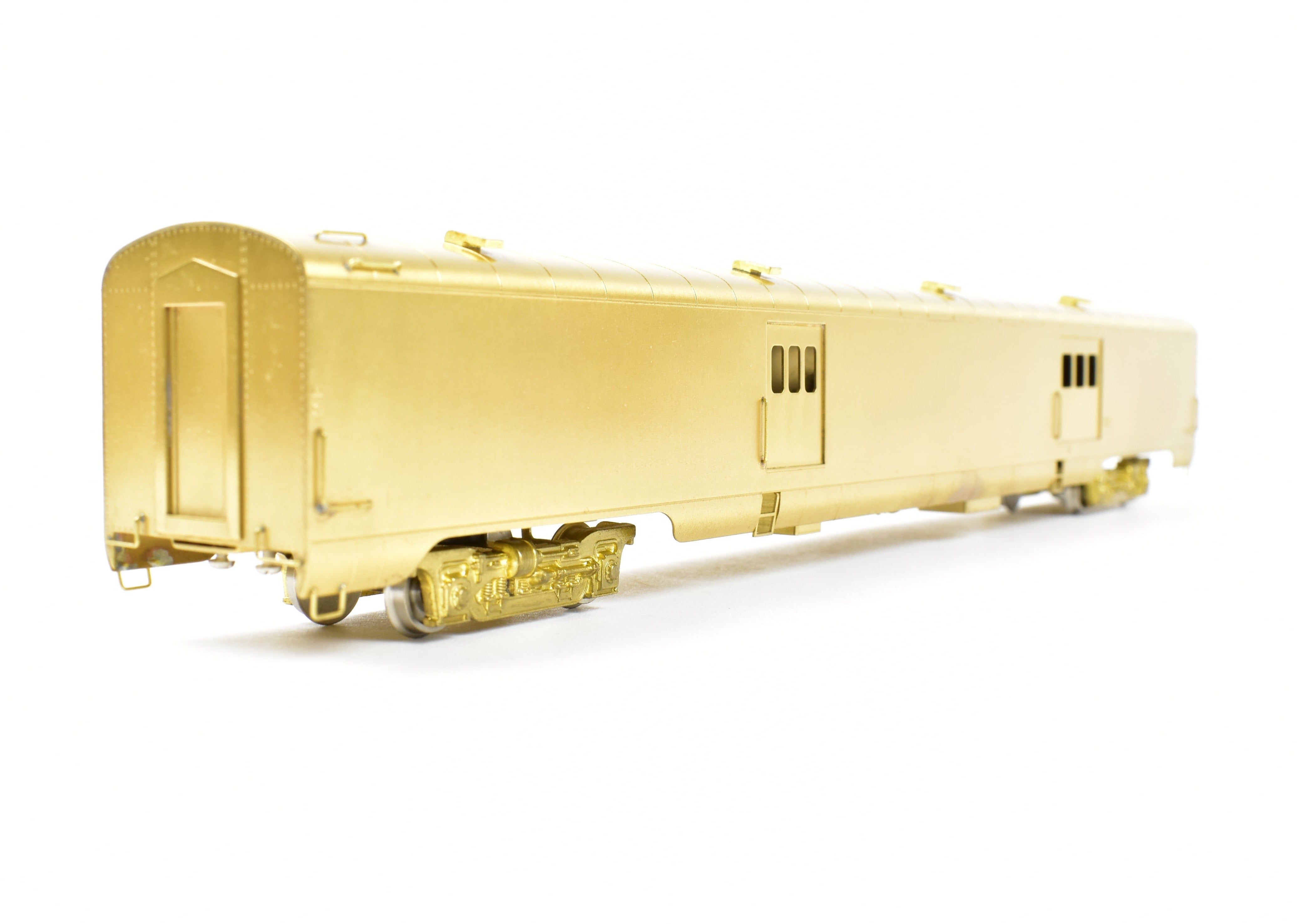 HO Scale Brass Oriental Limited Model of Northern Pacific North Coast Limited #400 Water Baggage Car with Skirts for Train Enthusiasts