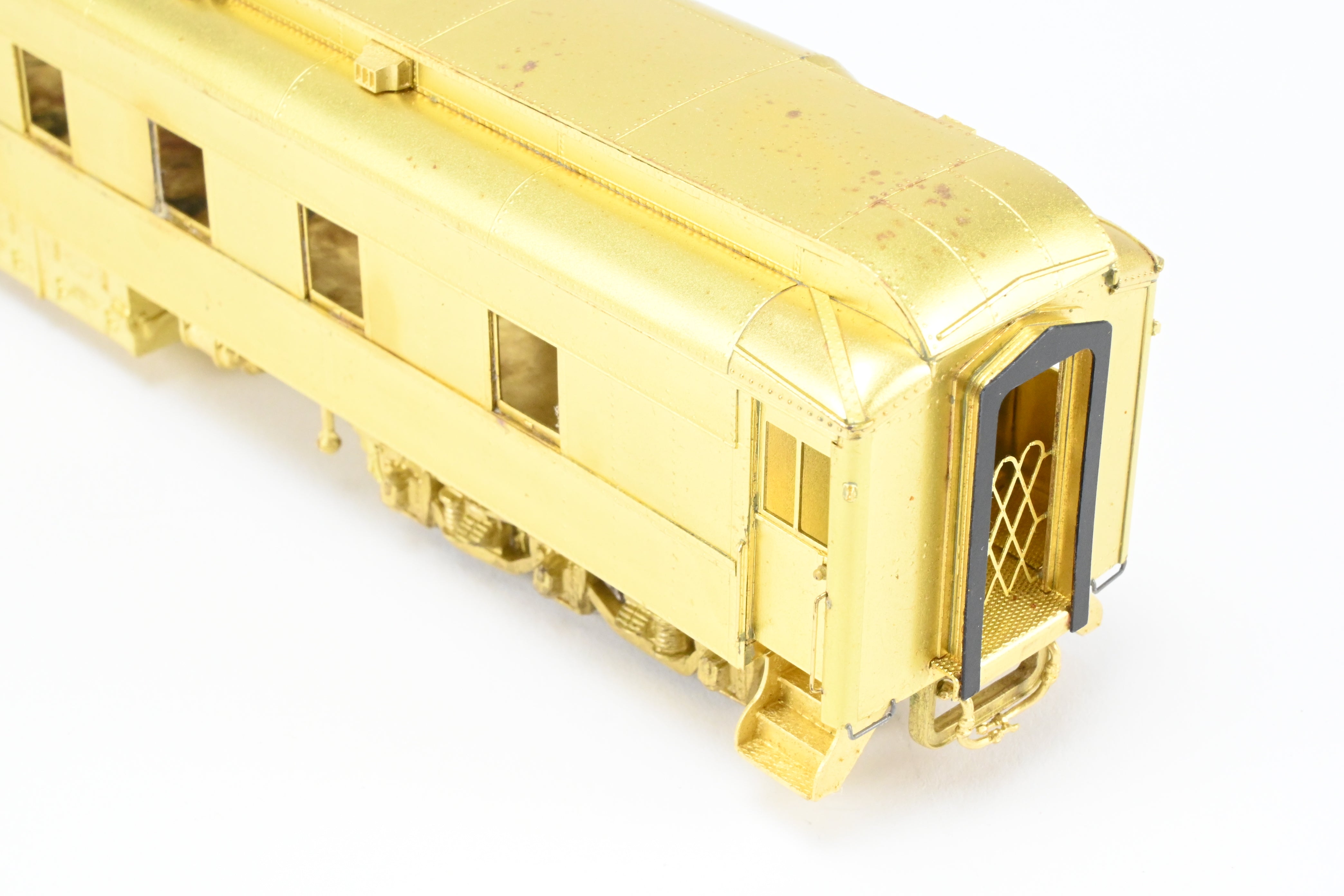 HO Scale Brass Oriental Limited Edition Various Roads Pullman Heavyweight 8-1-2 Sleeper Car with Ice Air Conditioning Model
