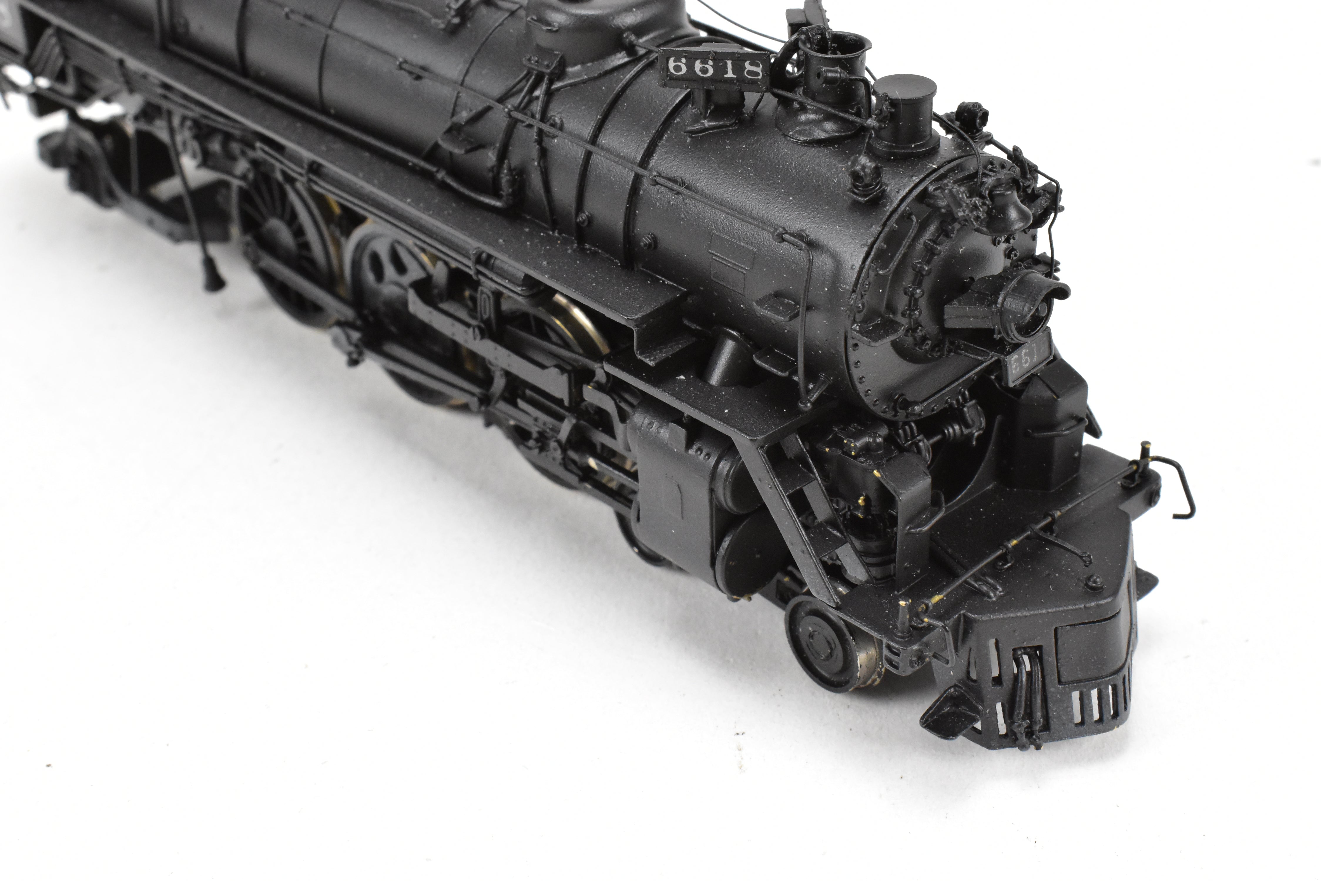 Custom Painted HO Brass PFM Samhongsa Missouri Pacific 4-6-2 P-73 No. 6618