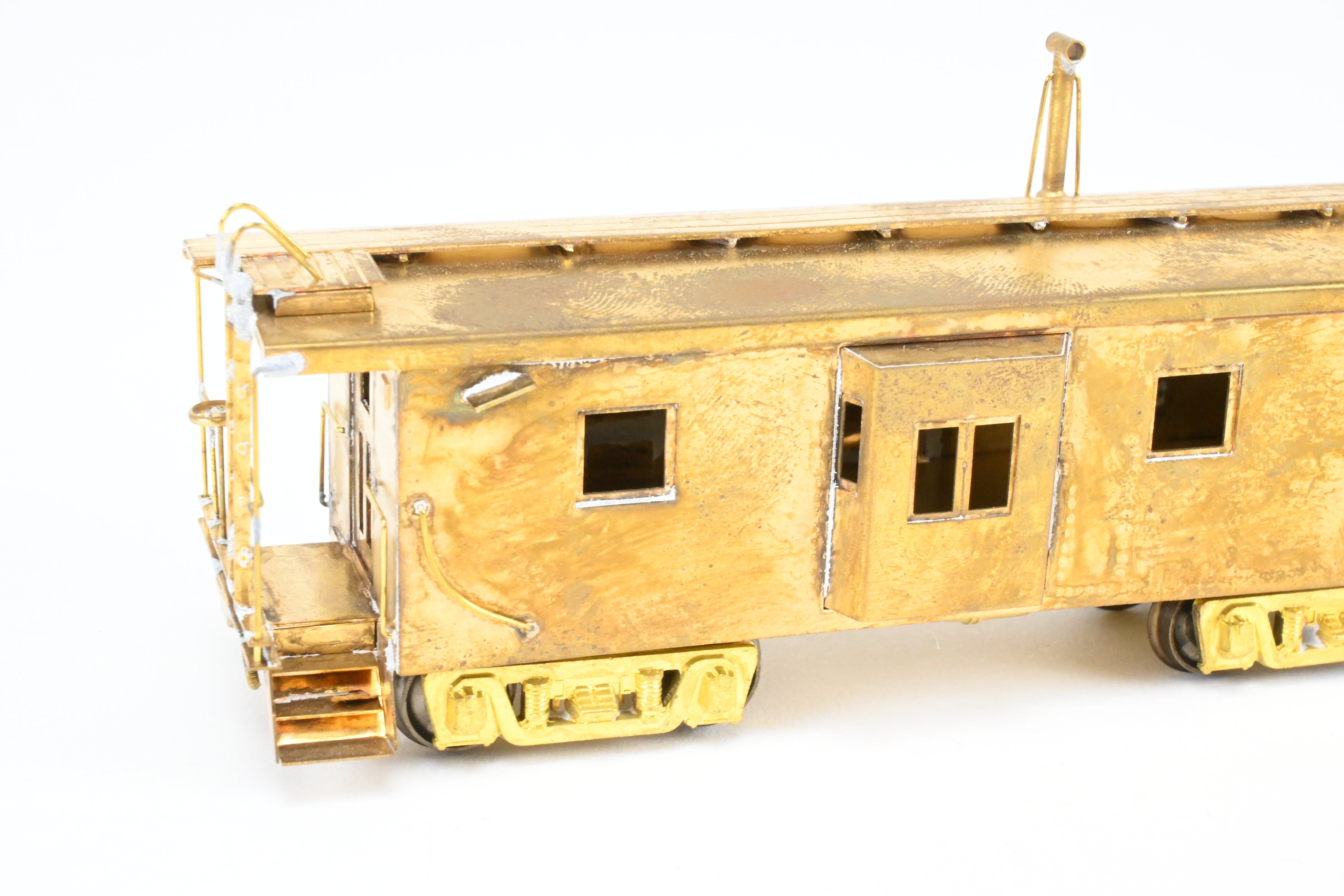 HO Scale Brass Nickel Plate Products (NPP) Milwaukee Road Smooth Side Bay Window Caboose Model