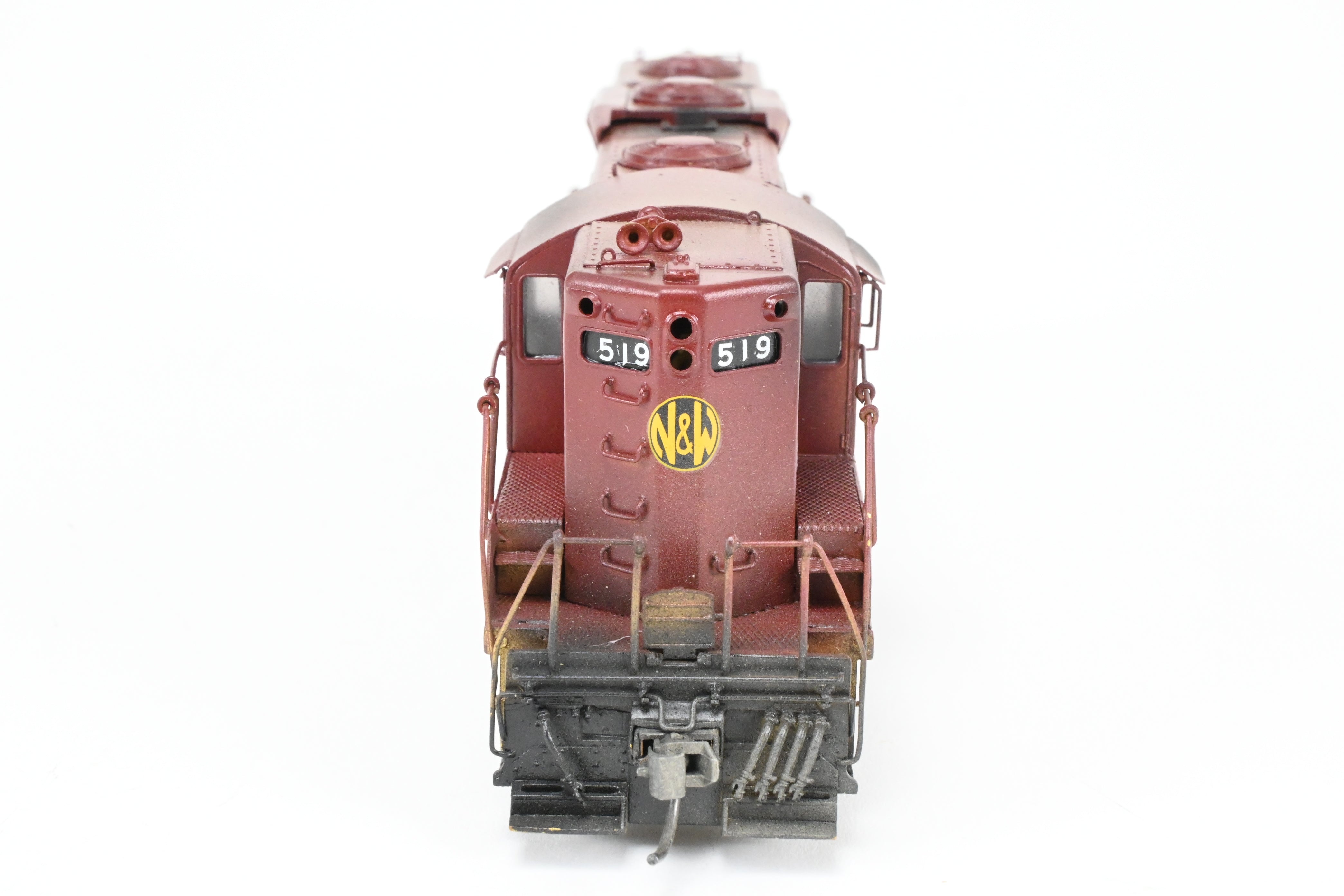 HO Scale Brass N&W Norfolk & Western EMD GP9 1750 HP Late Version with 48 Fans & Brakes