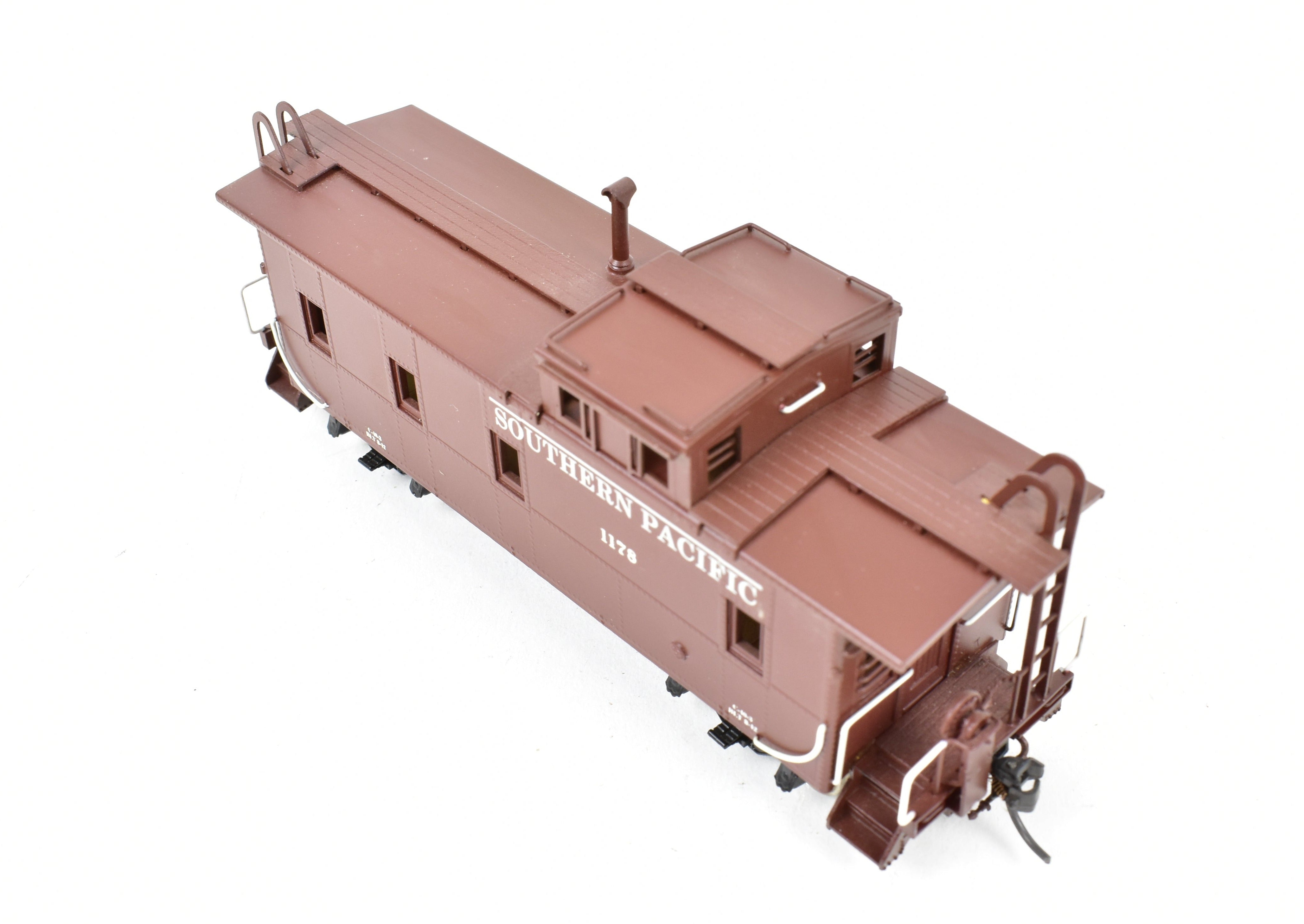 HO Scale Brass Pacific Fast Mail (PFM) - SKI SP Southern Pacific Steam Era C - 40 - 3 Steel Caboose Factory Painted with Road Number 1178 Model