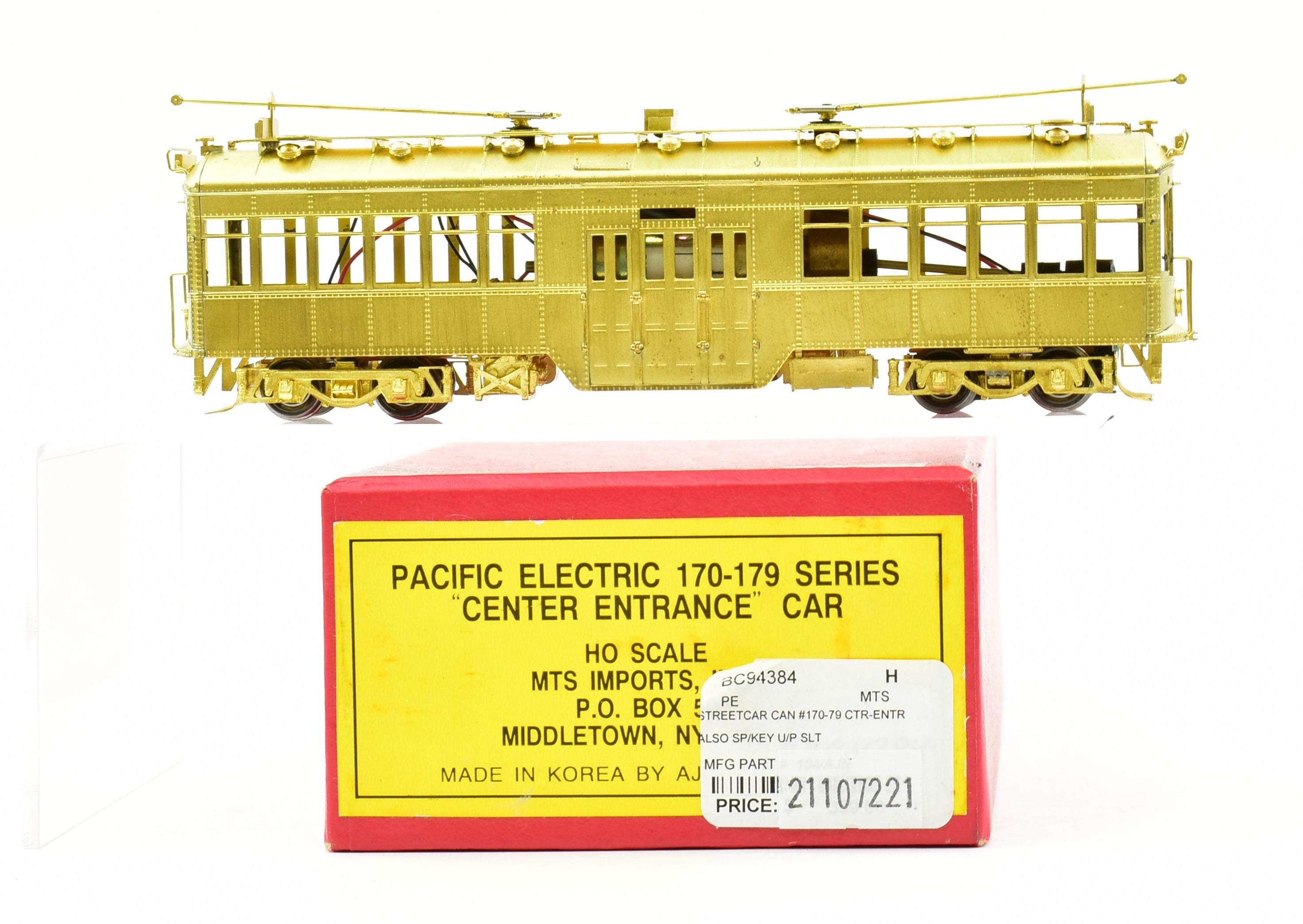 HO Scale Brass Model Train - MTS Imports PE - Pacific Electric #170 - 179 Series Center Entrance Passenger Car