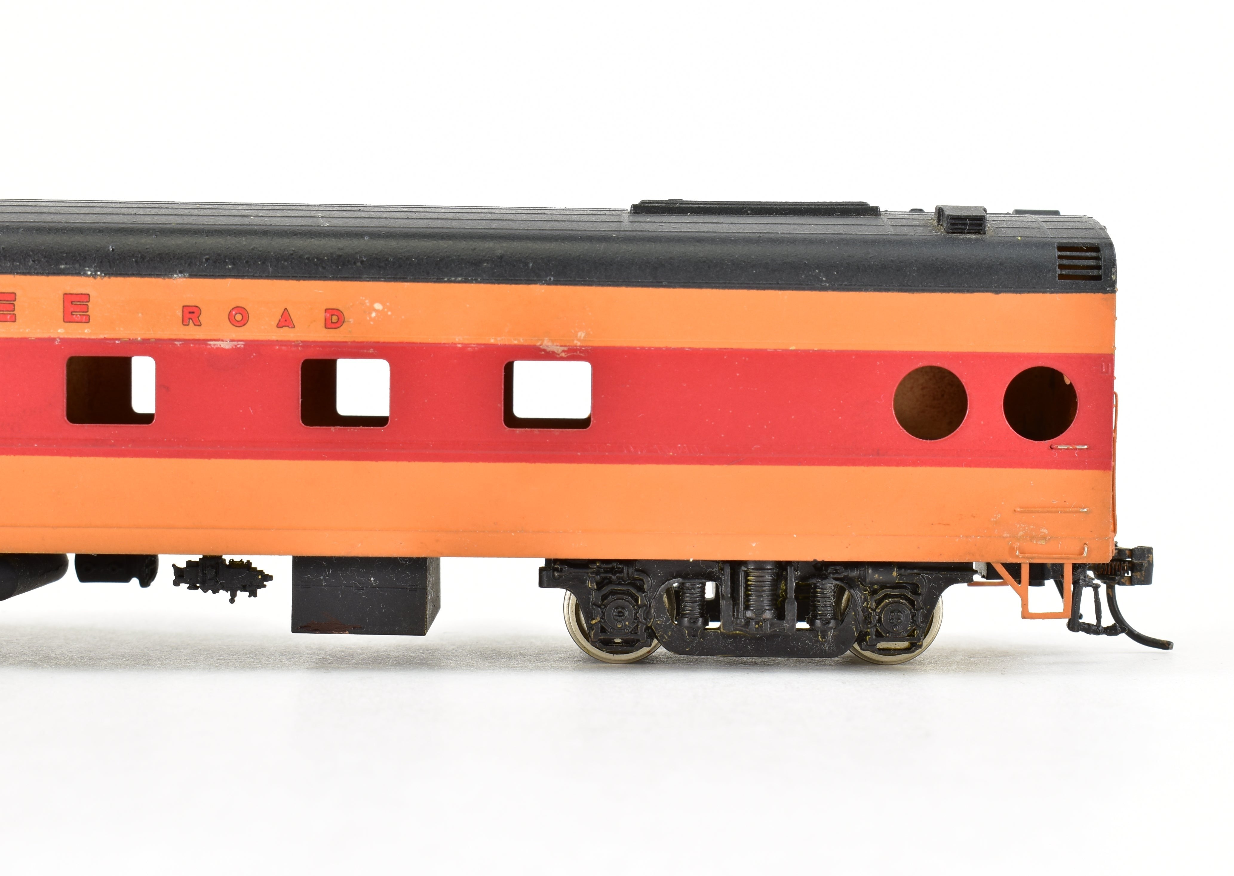 HO Scale Brass Model Train - Oriental Limited MILW - Milwaukee Road Olympain Hiawatha #1315 or 1316 Baggage Dormitory Car by CP