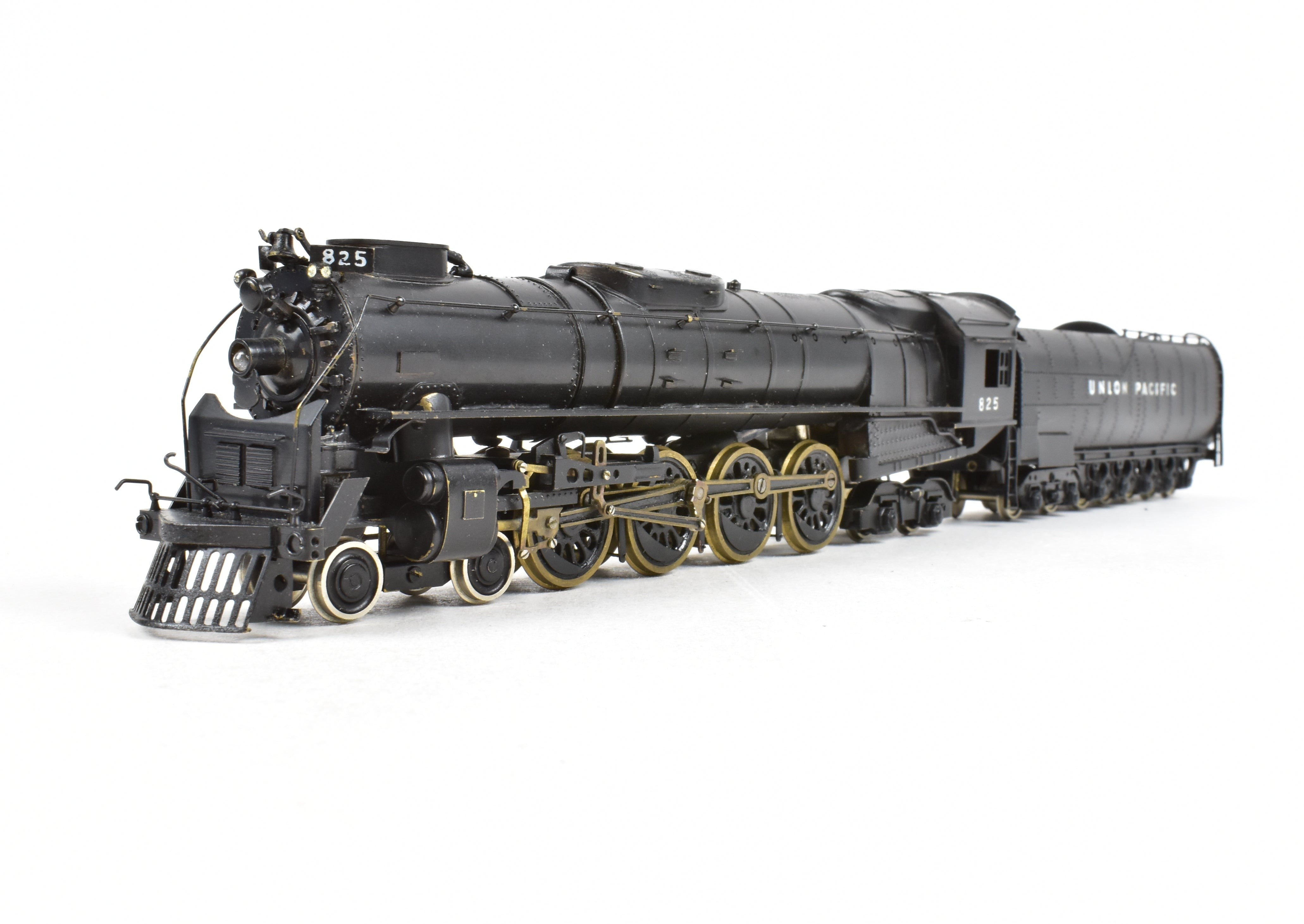 Handmade HO Scale Brass Pacific Fast Mail Model Train - Union Pacific 4-8-4 FEF-2, Painted Black, Mid-1950s, One of Three Limited Edition