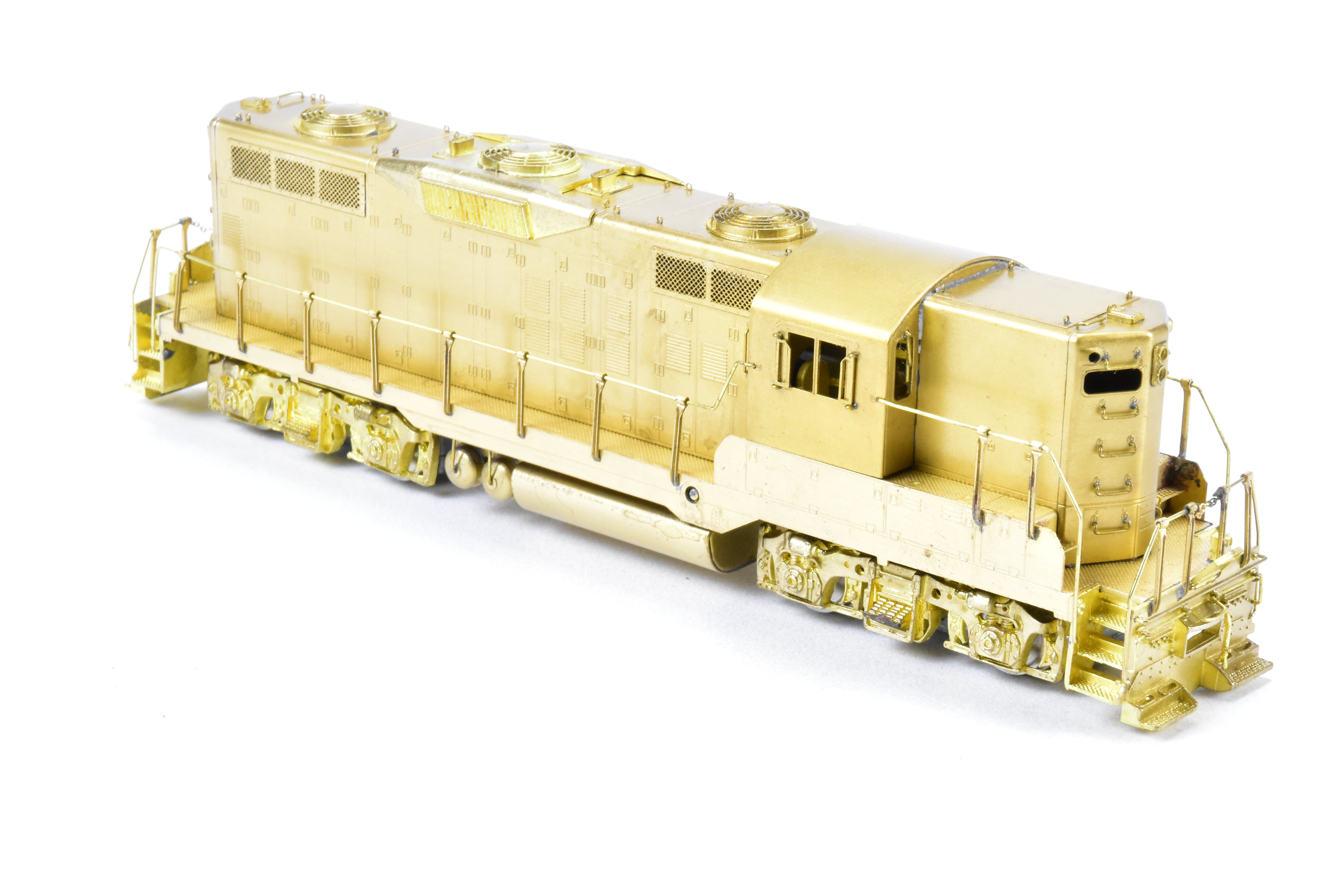 HO Brass Oriental Limited EMD GP9 1750 HP Late Version with 48 Fans & Dynamic Brakes