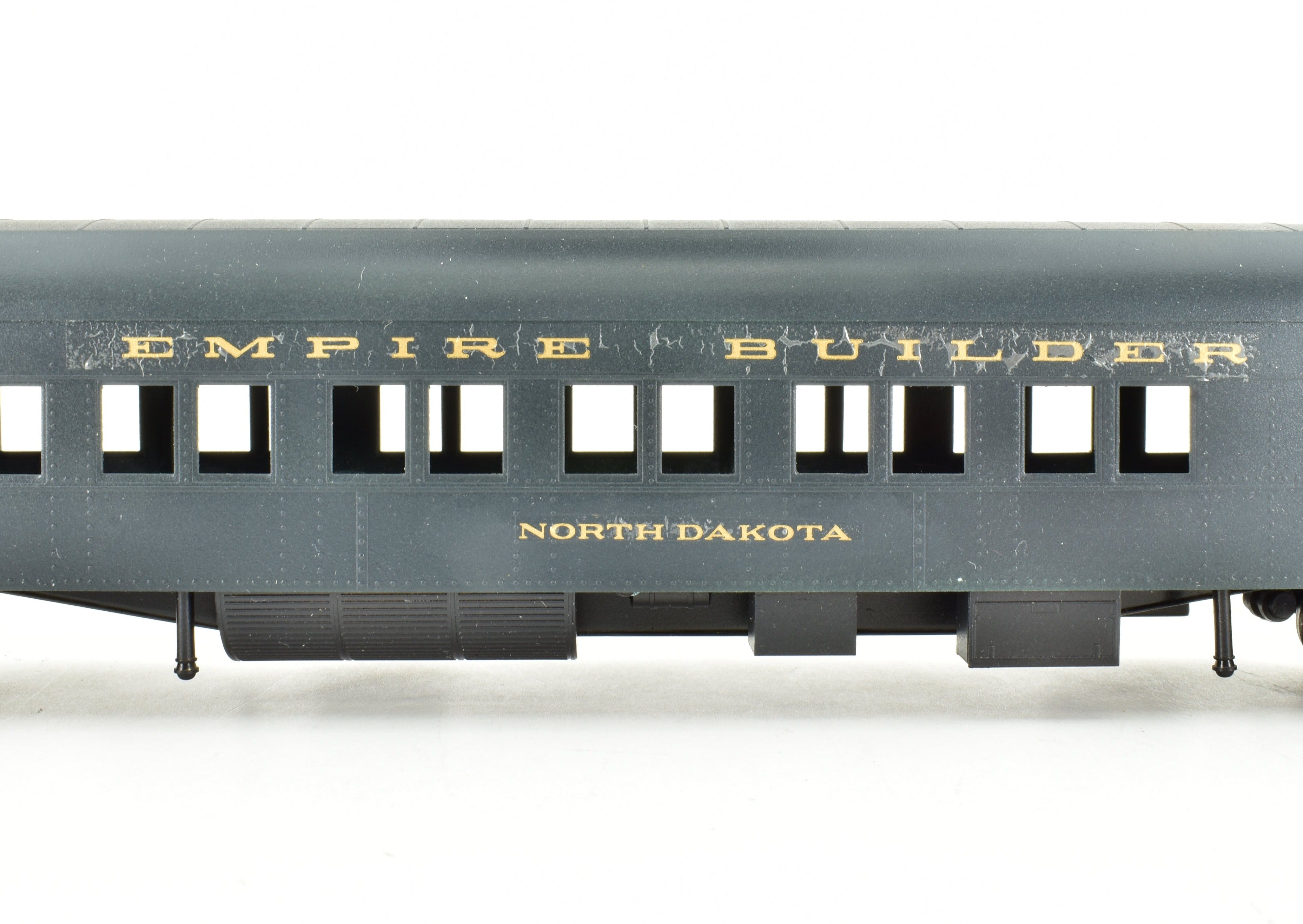 HO Scale Brass Lambert Great Northern Heavyweight 12-1 Sleeping Car CP with Central Valley Trucks for Model Trains