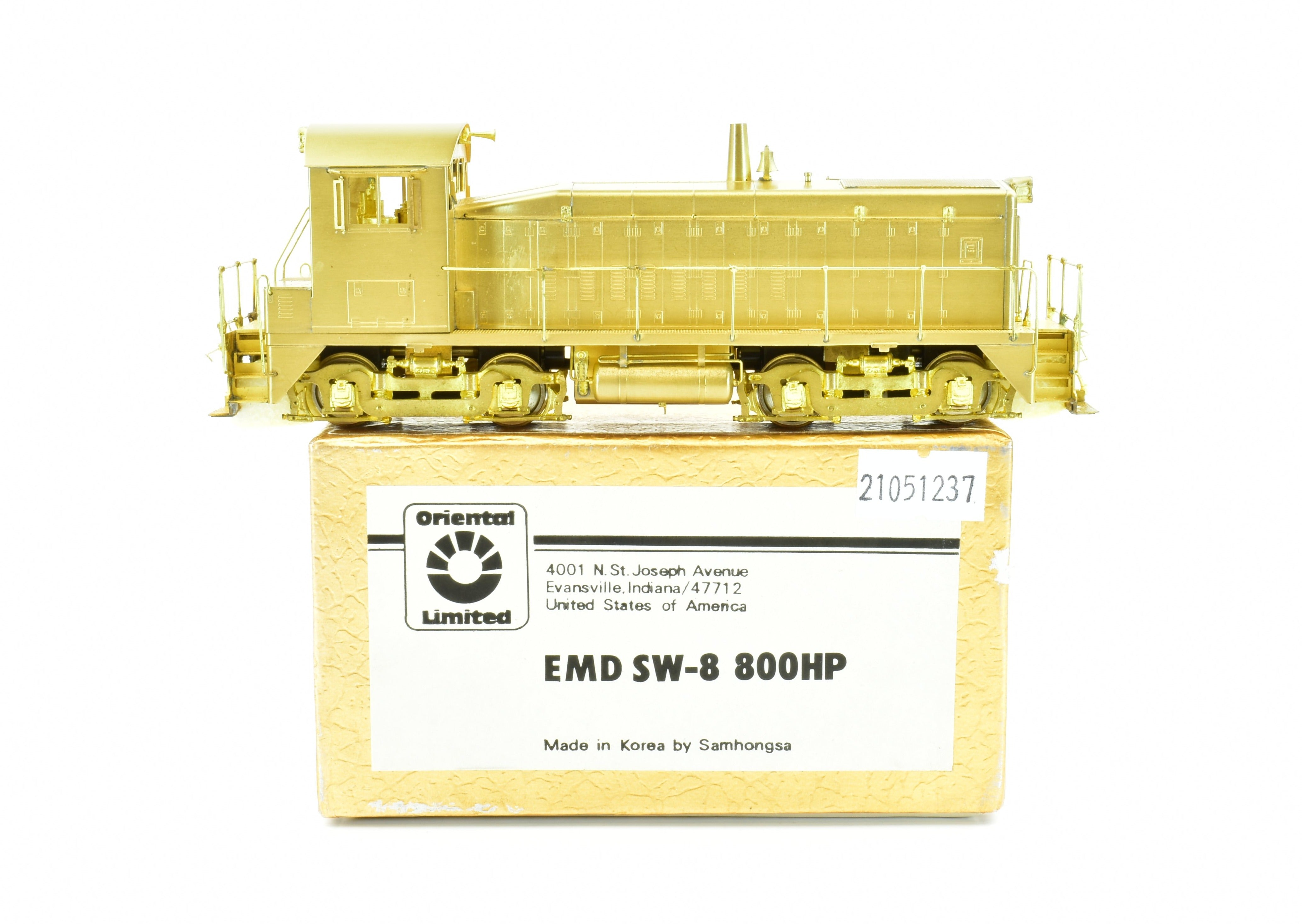 HO Scale Brass Oriental Limited Collection of Various Roads EMD SW - 8 800HP Diesel Switcher Model Train
