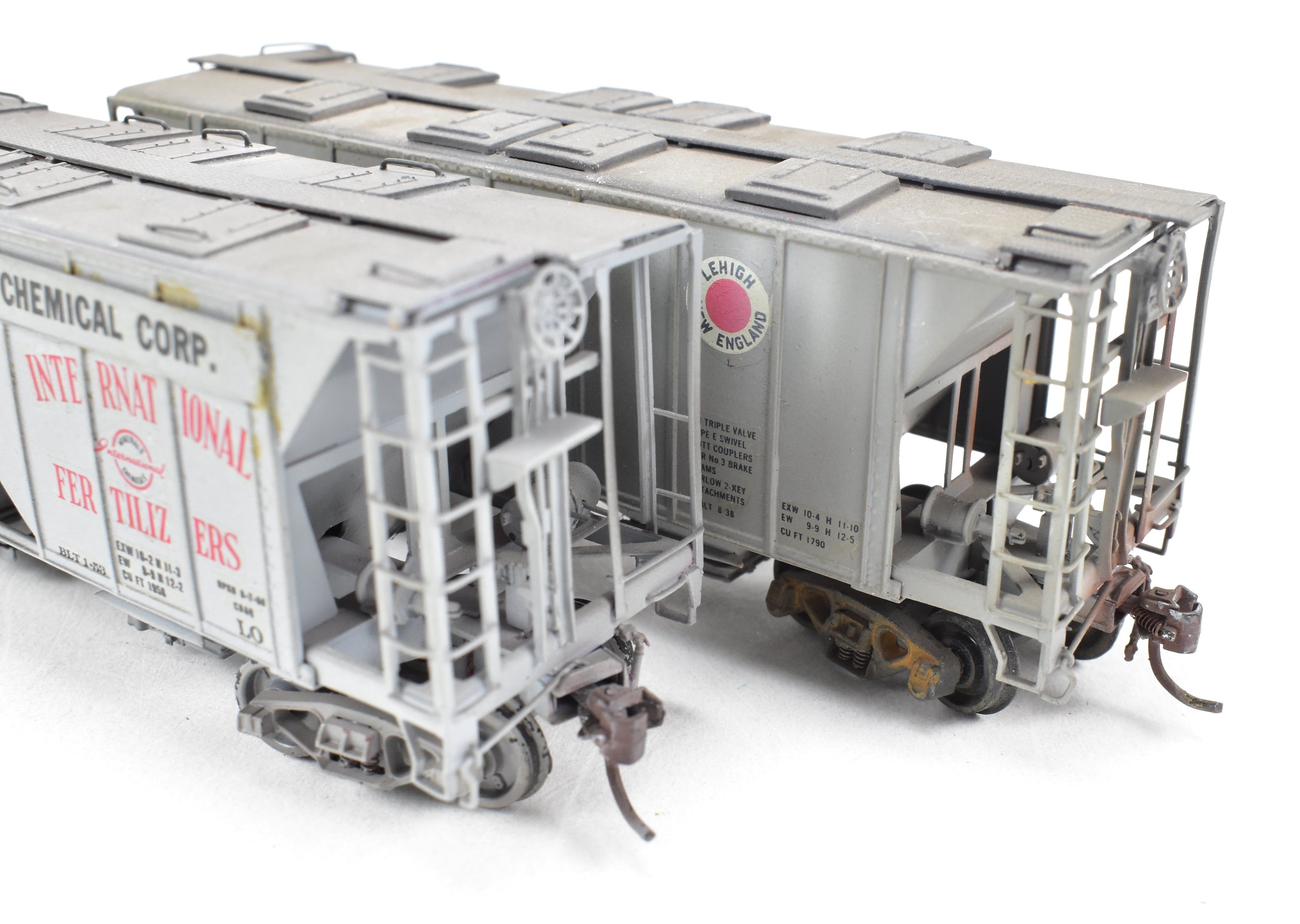 HO Scale Brass 2-Piece Lot of Custom Painted & Weathered ACF 34' Covered Hoppers