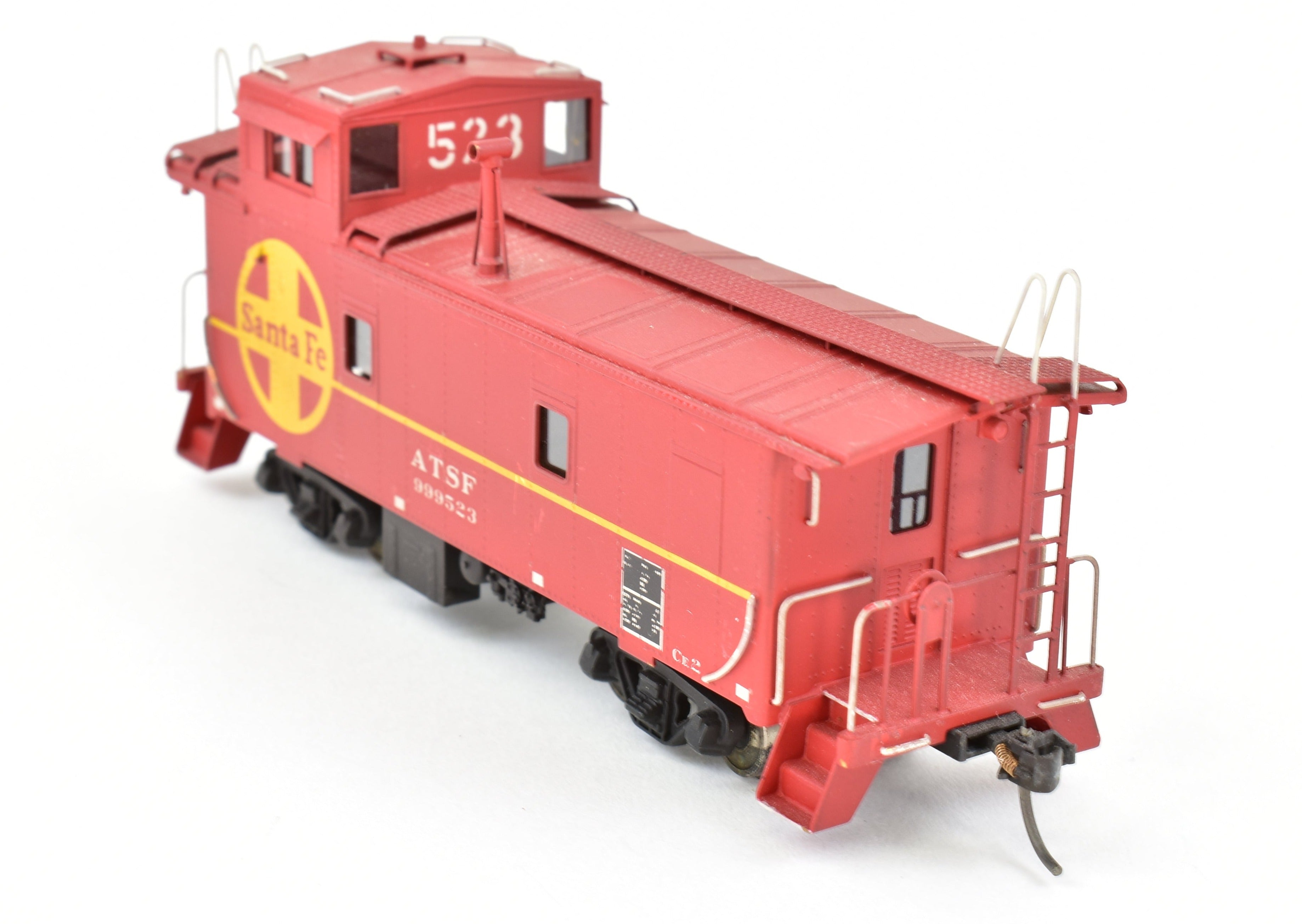High - Quality HO Scale Brass Nickel - Plated (NPP) ATSF - Santa Fe CE - 2 Caboose Model with Custom Painted Finish