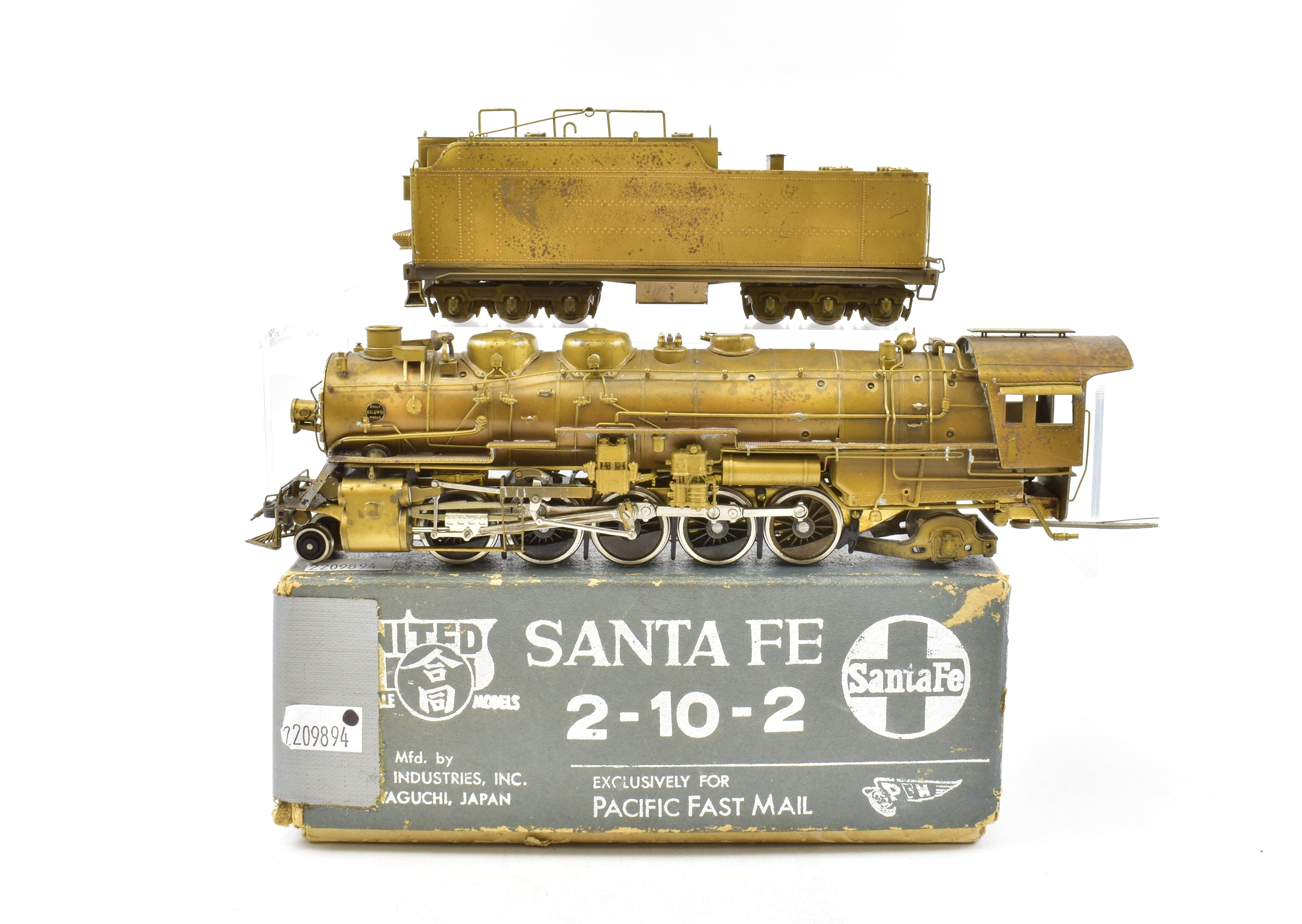 High - Quality HO Scale Brass Pacific Fast Mail Model Train - United ATSF - Santa Fe 2 - 10 - 2