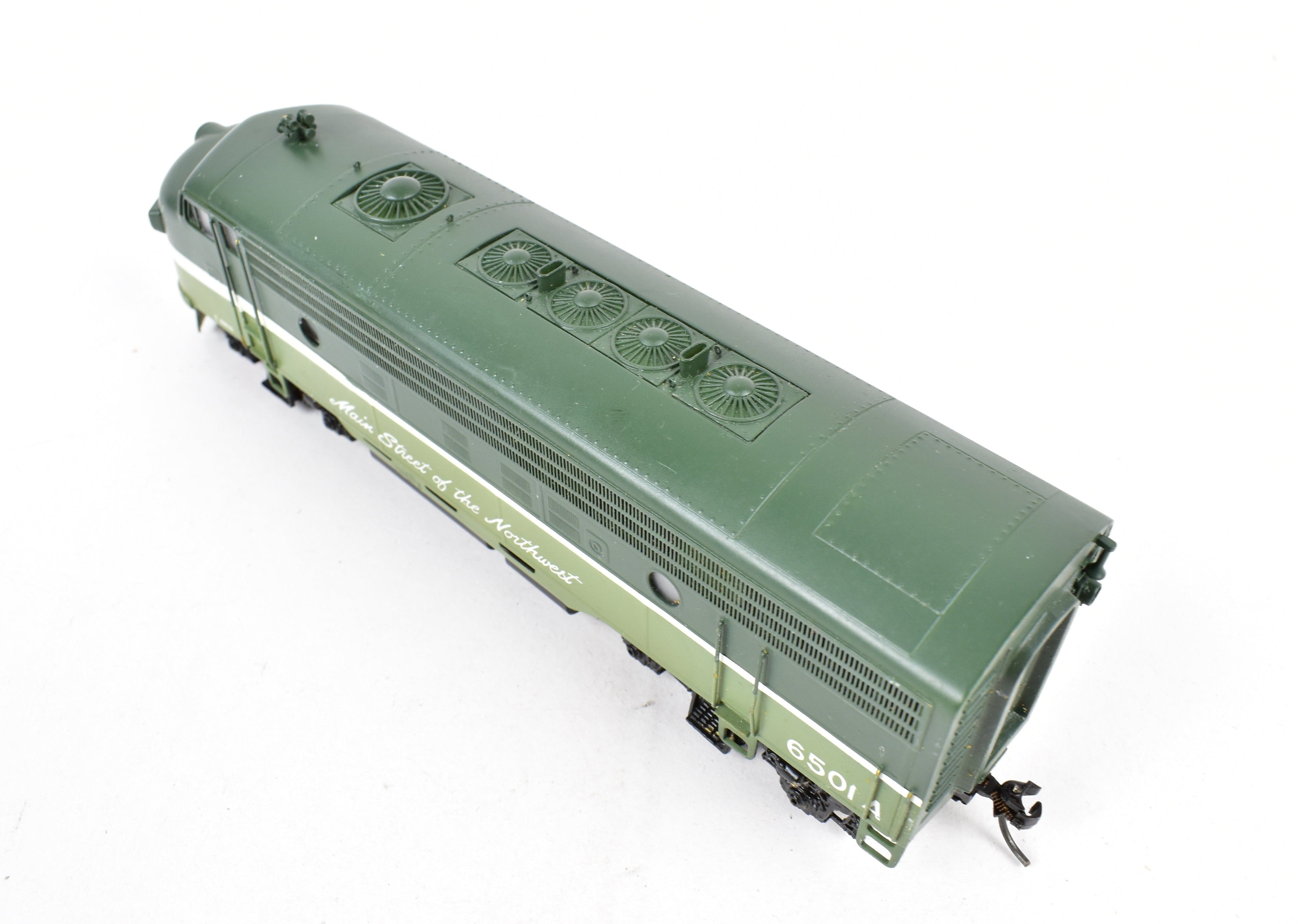 HO Scale Brass Model of Oriental Limited Northern Pacific EMD F7A Phase I Locomotive with Dynamic Brake, CP No. 6501A