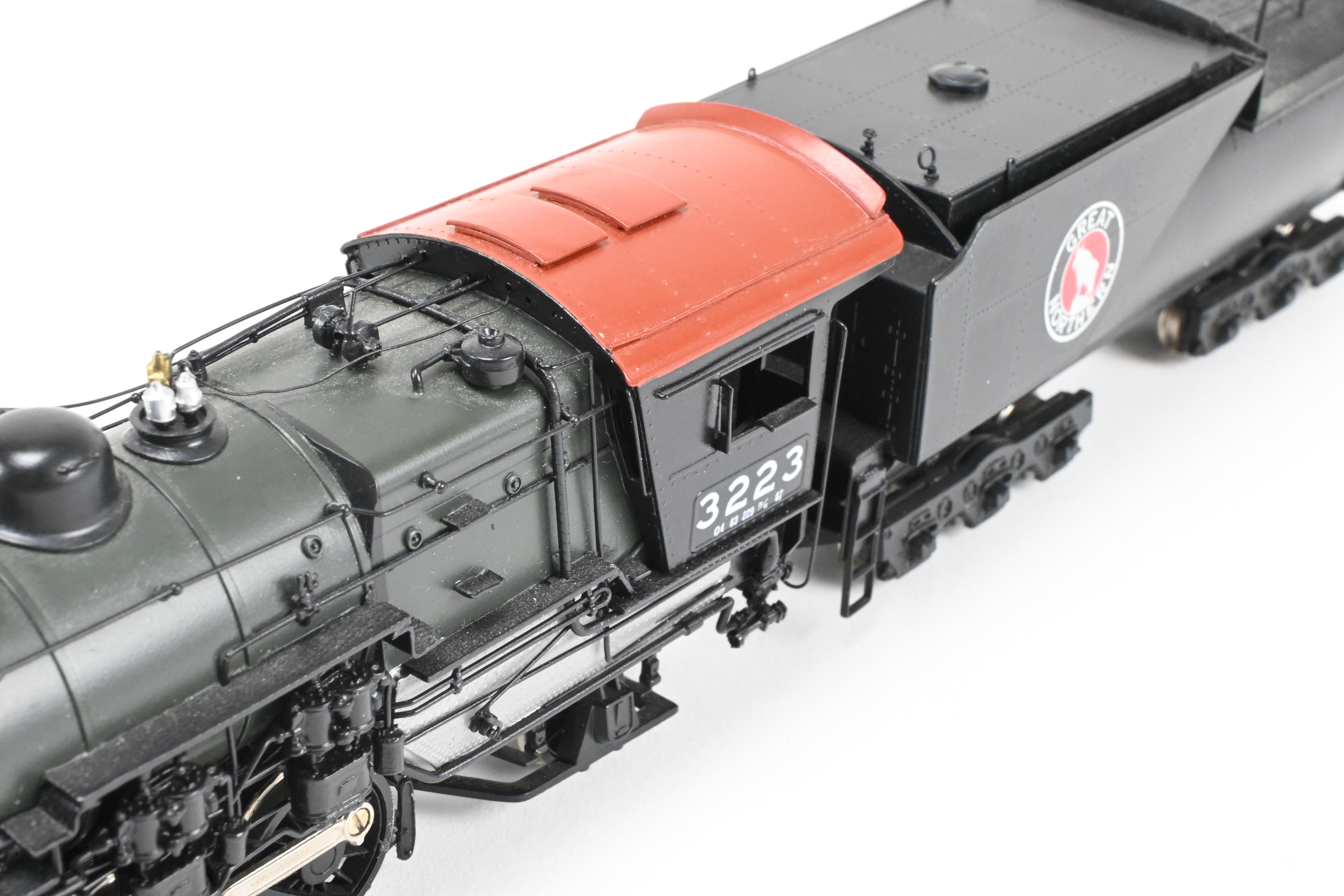 HO Scale Brass Great Northern 2-8-2 Class O-4 Pro-Painted Sunset Model