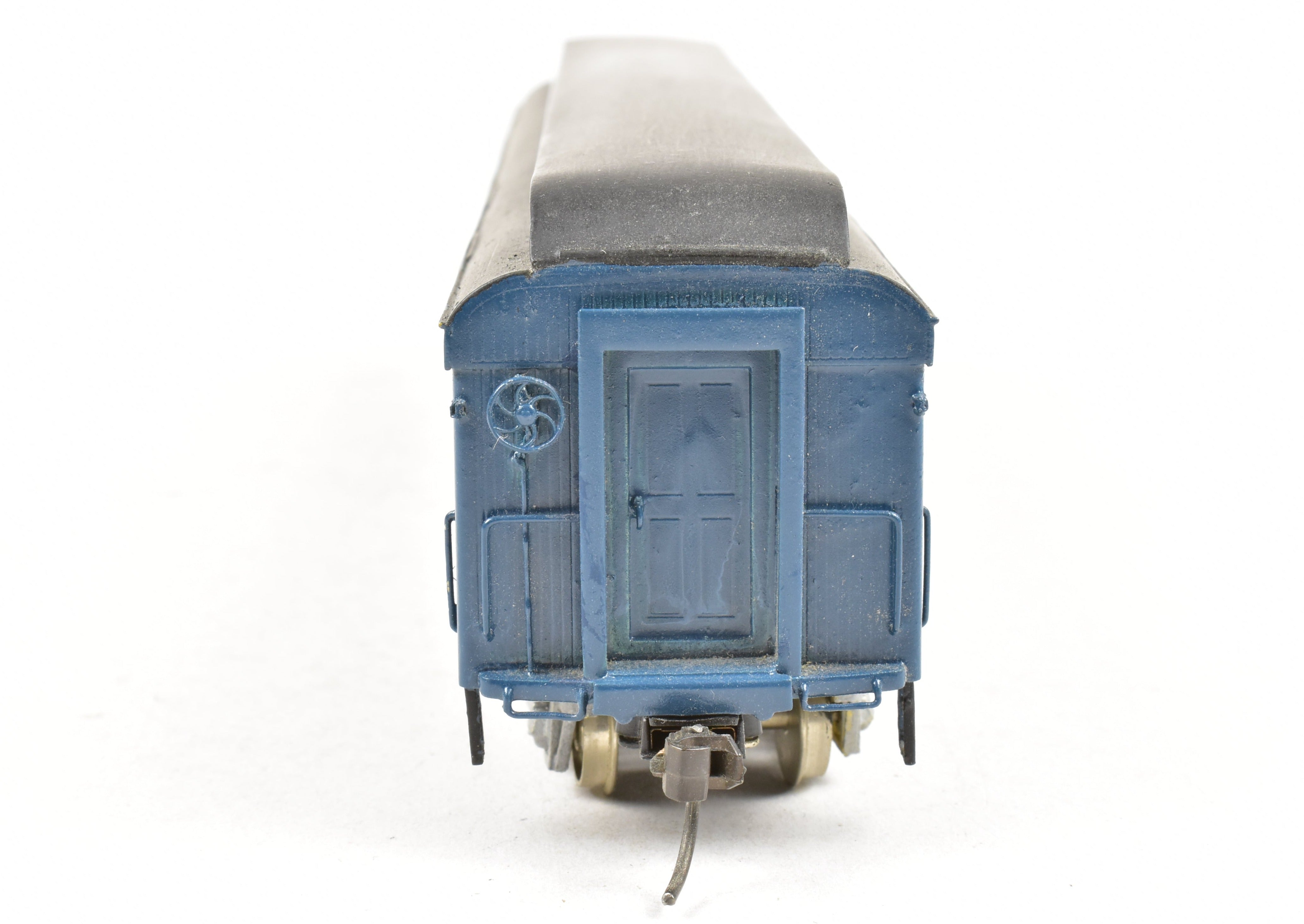 HO Scale Brass Nickel Plate Products (NPP) New York Ontario & Western (NYO&W) Baggage Express RPO Car with Custom Blue Paint and Grey Roof, Hand - Painted Model