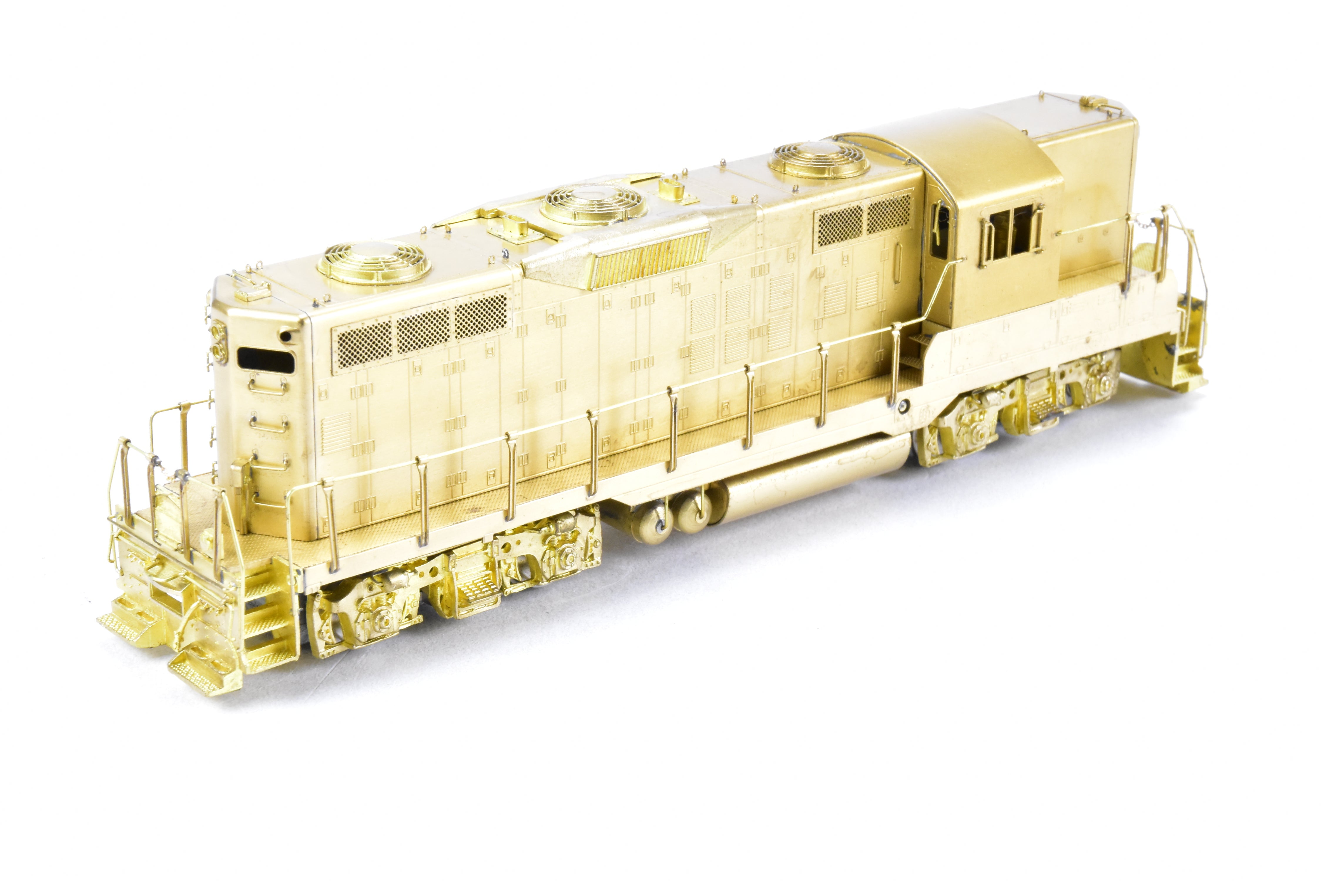 HO Brass Oriental Limited EMD GP9 1750 HP Late Version with 48 Fans & Dynamic Brakes