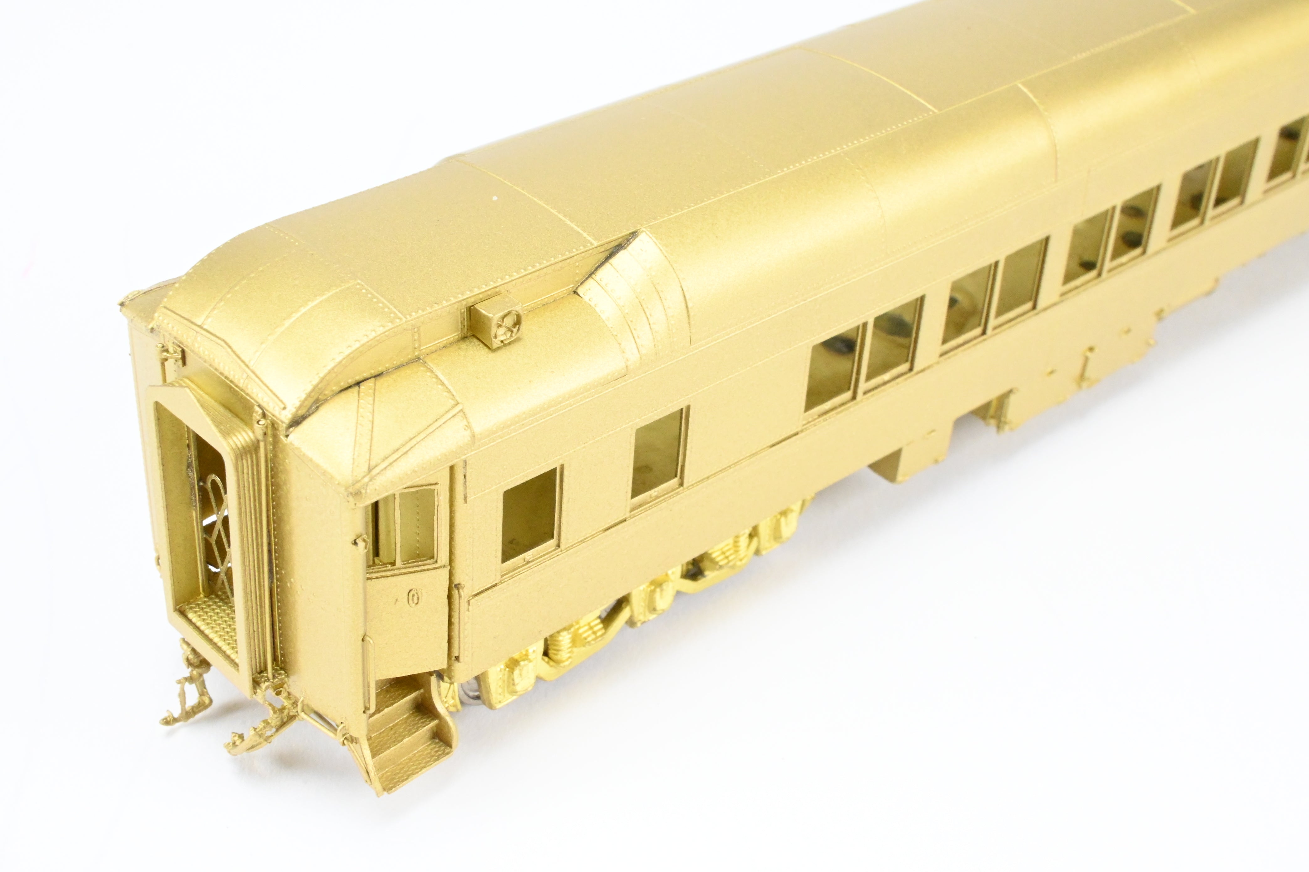 HO Scale Brass Oriental Limited Edition Various Roads Pullman Heavyweight 10 - Section 1 - Drawing Room 2 - Compartment Sleeper with Mechanical Air - Conditioning