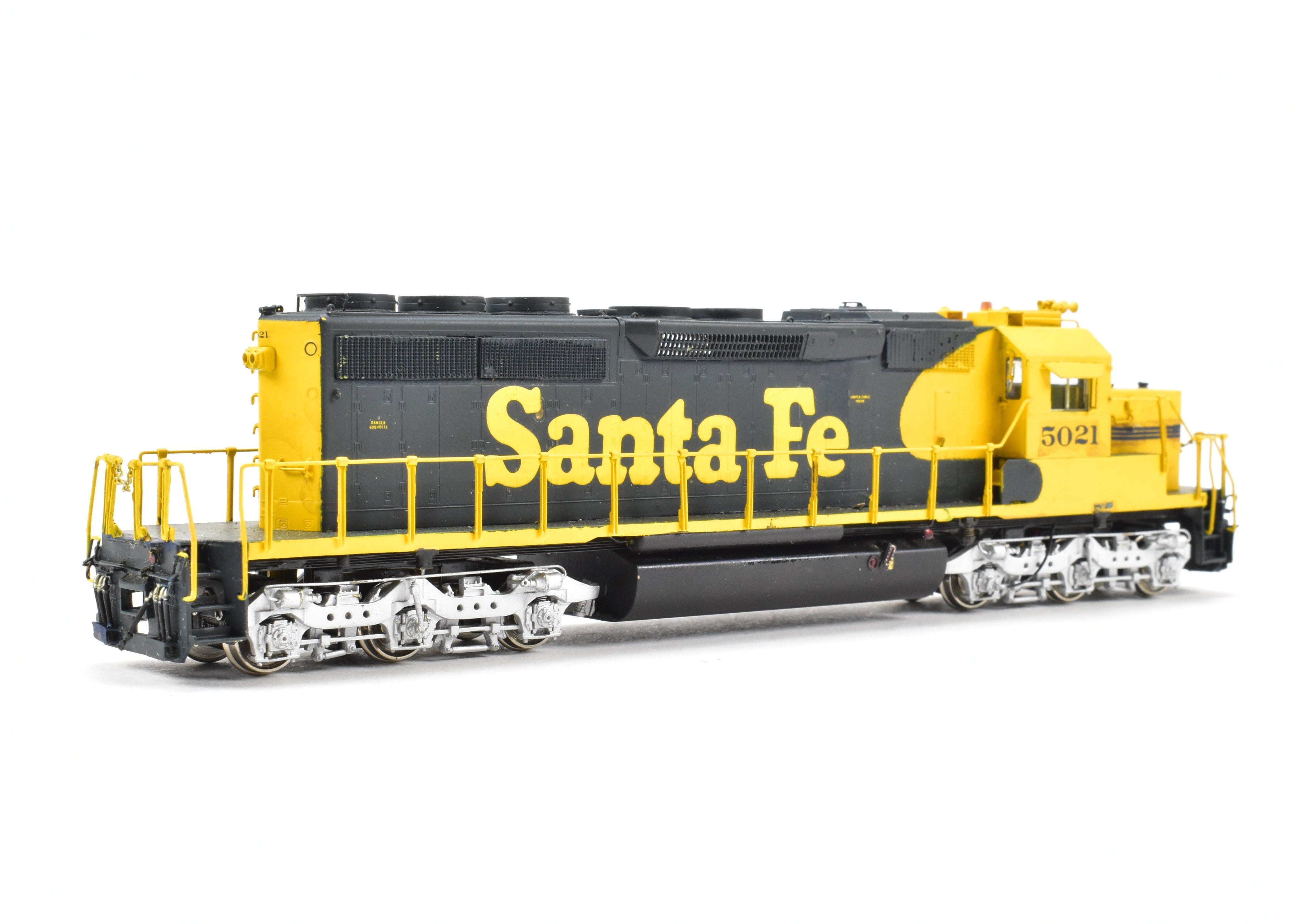 HO Scale Brass ATSF - Santa Fe EMD SD40 - 2 with 116 - Inch Snoot Nose by Overland Models