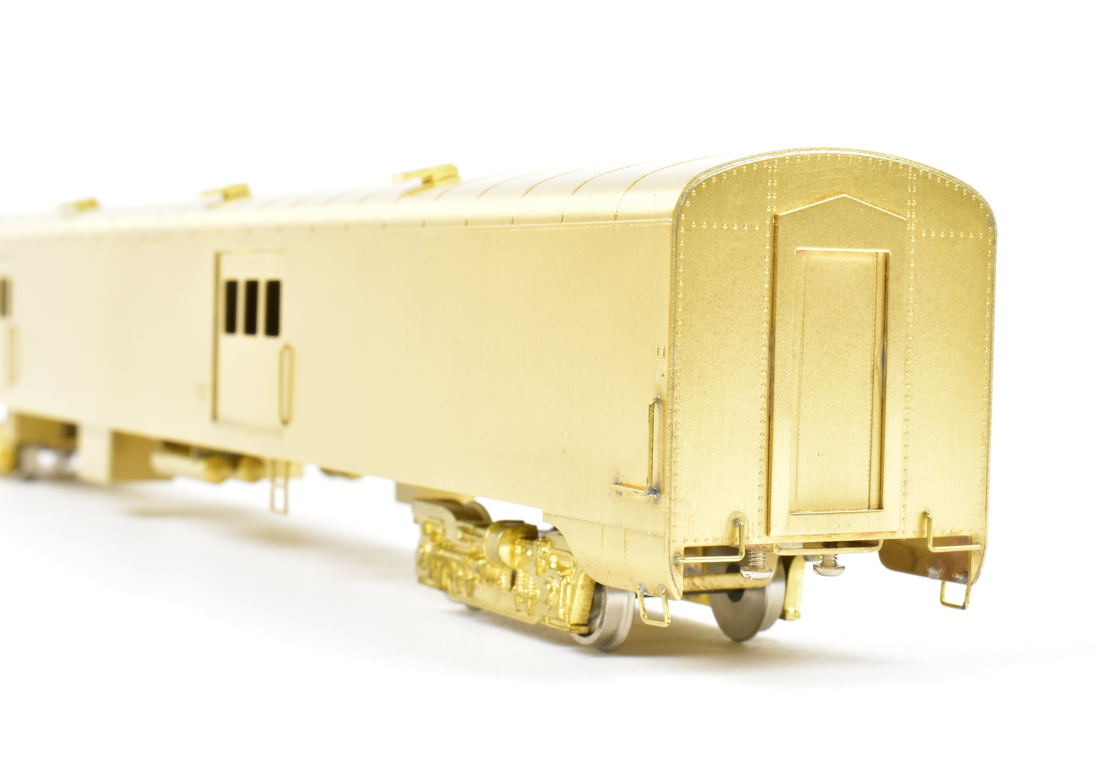 HO Brass Oriental Limited NP North Coast Water Baggage Car, No Skirts, Excellent Cond