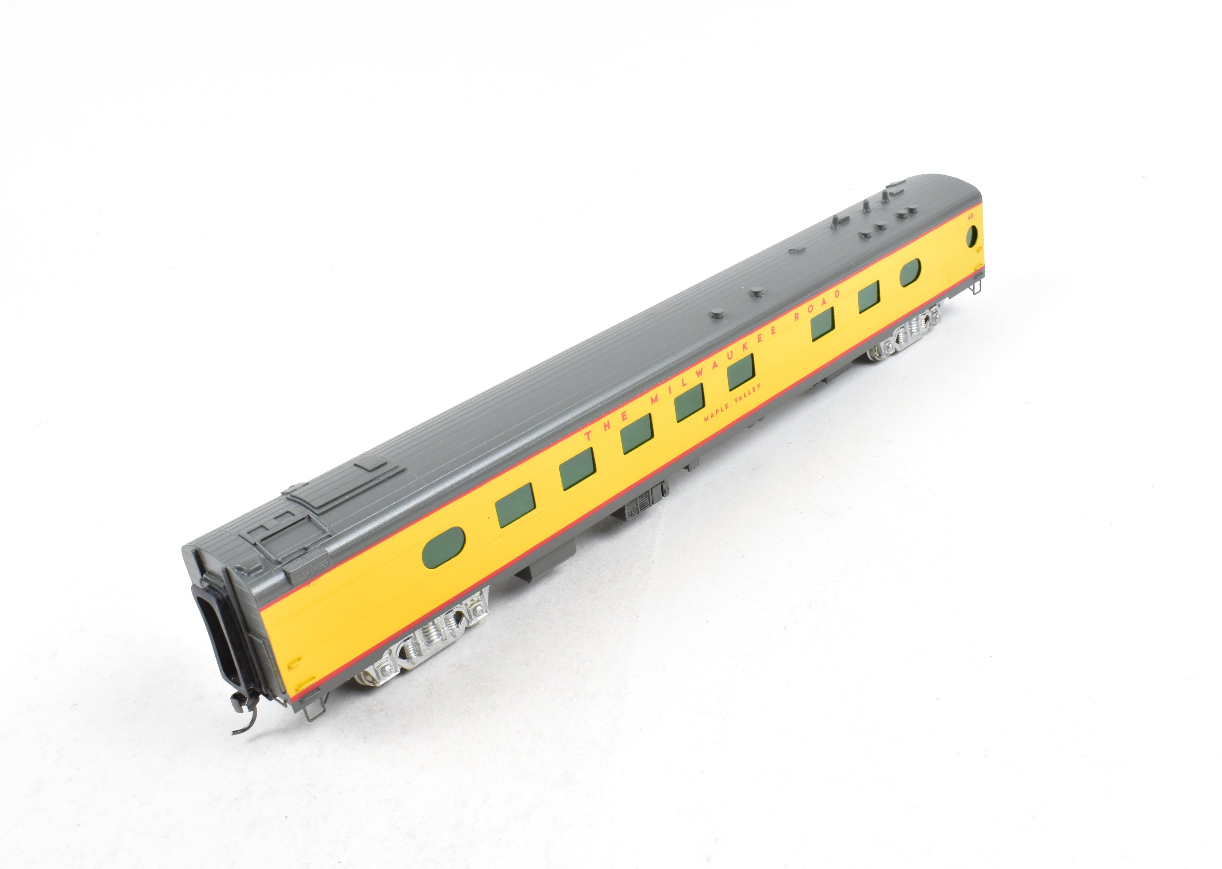 Custom Painted HO Brass Soho Milwaukee Road #411 Diner in UP Streamliner Colors