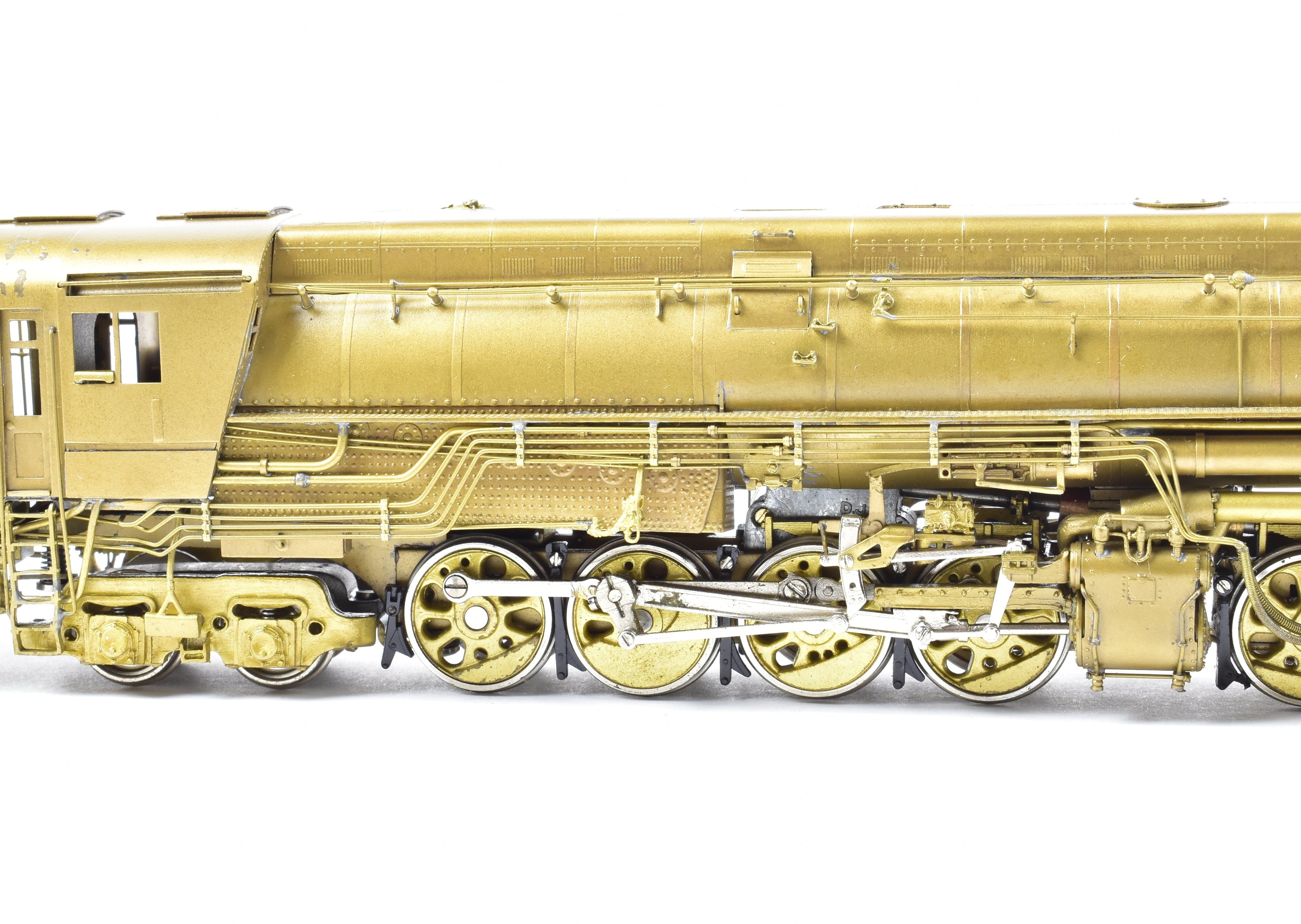 HO Scale Brass Model Train - Sunset Models' Southern Pacific AC - 9 2 - 8 - 8 - 4 Yellowstone in Yellow Color