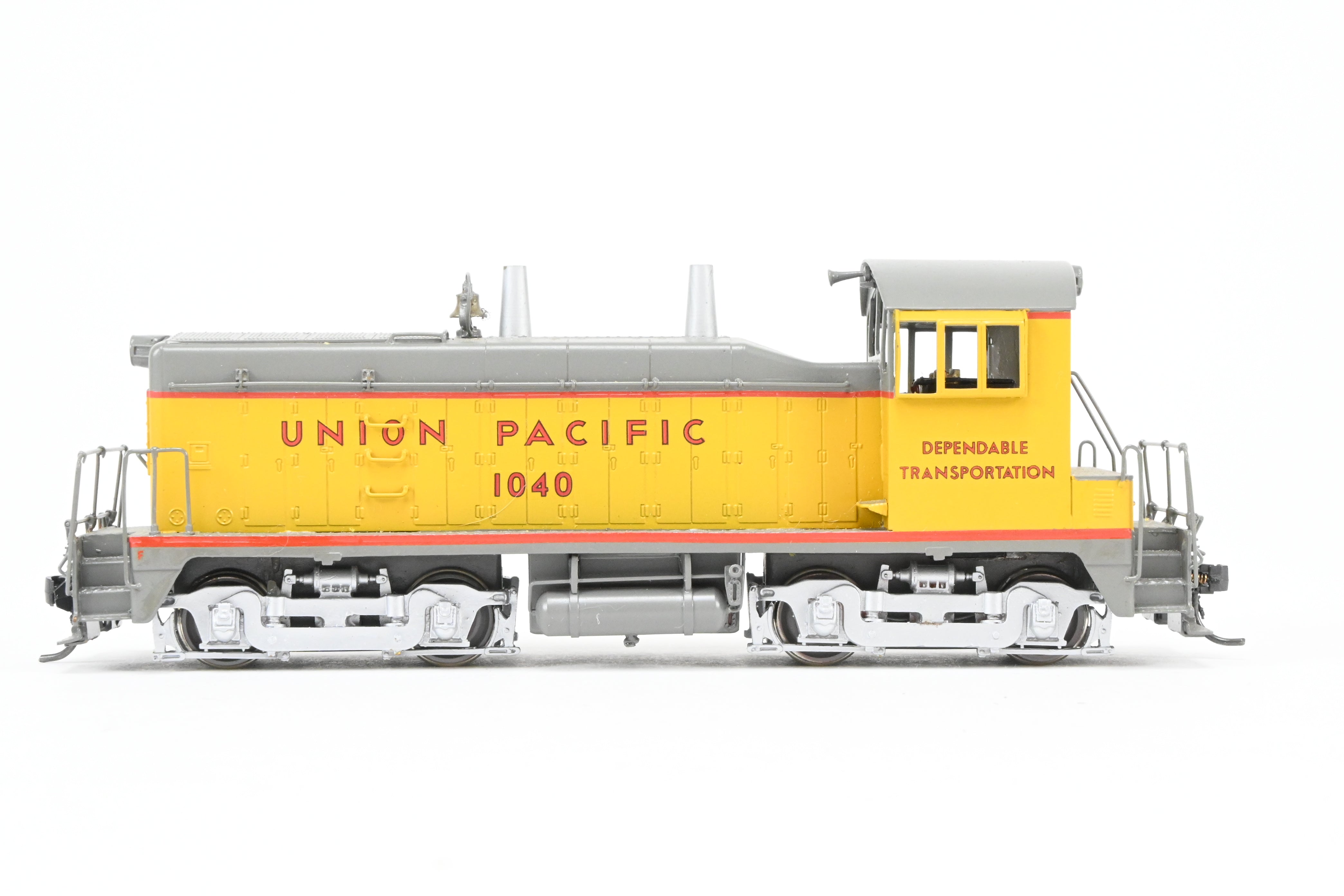 HO Scale Brass Oriental Limited Union Pacific EMD NW - 2 1000HP Phase II Switcher Locomotive with Custom Painting in As - Is Condition