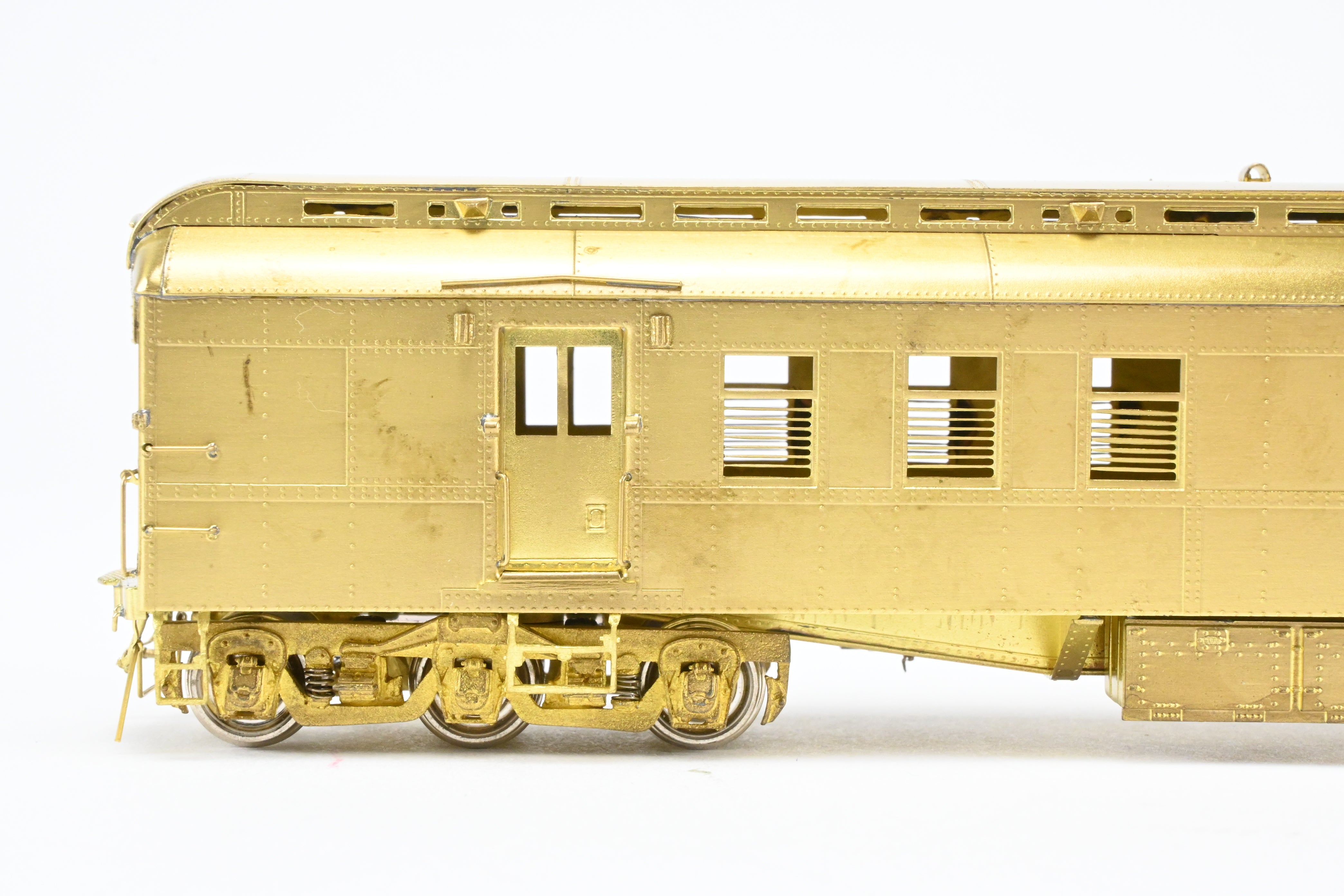 HO Brass Oriental Limited Great Northern 60-Foot RPO Model #25 - 36
