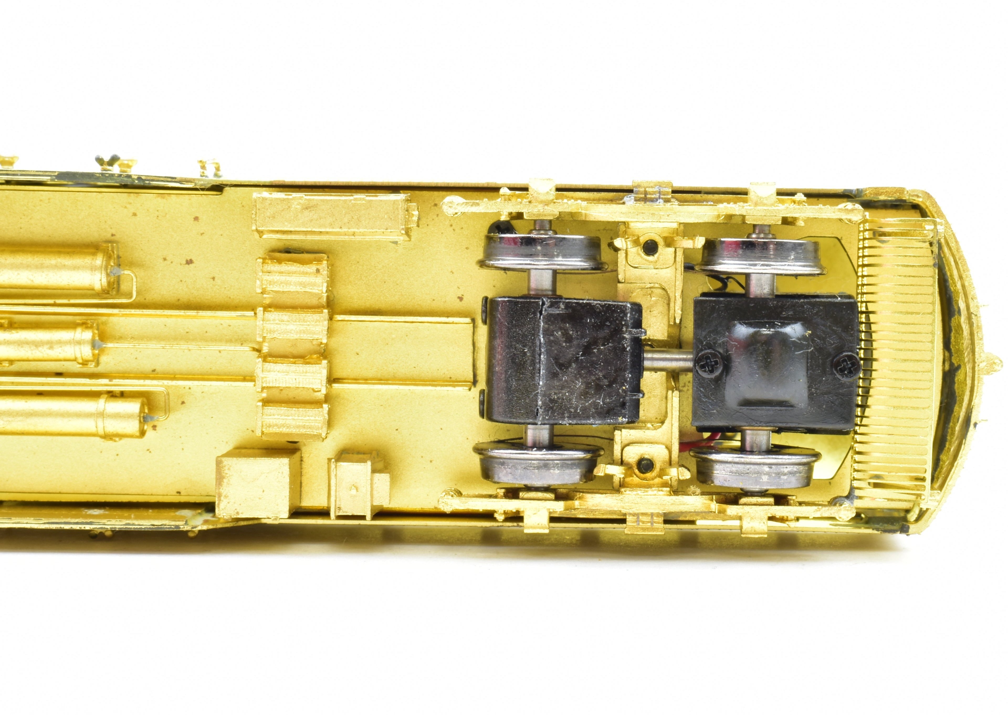 HO Scale Brass Model Train - MTS Imports PE - Pacific Electric #170 - 179 Series Center Entrance Passenger Car